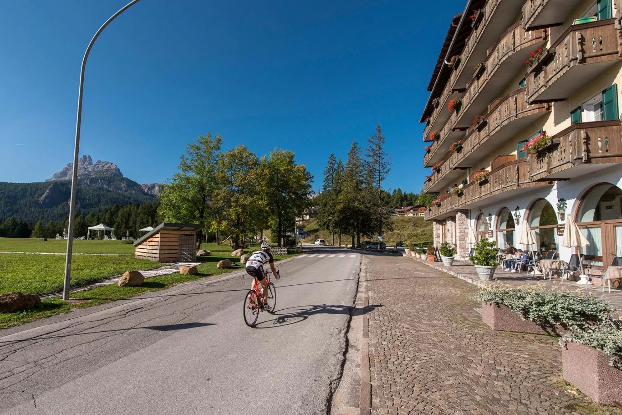 Cycling in Hotel Villa Argentina