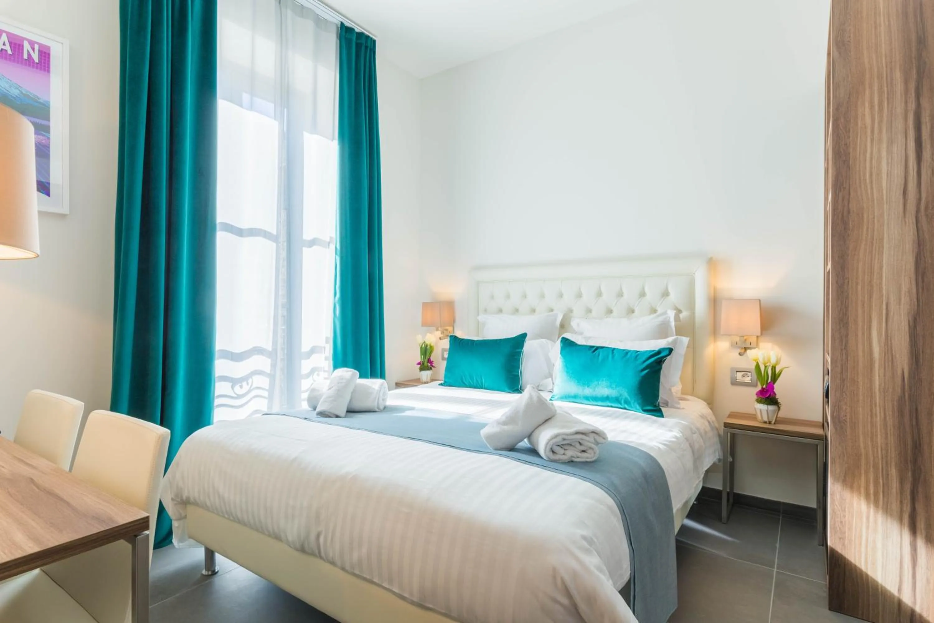 Bed in Hôtel Nice Azur Riviera