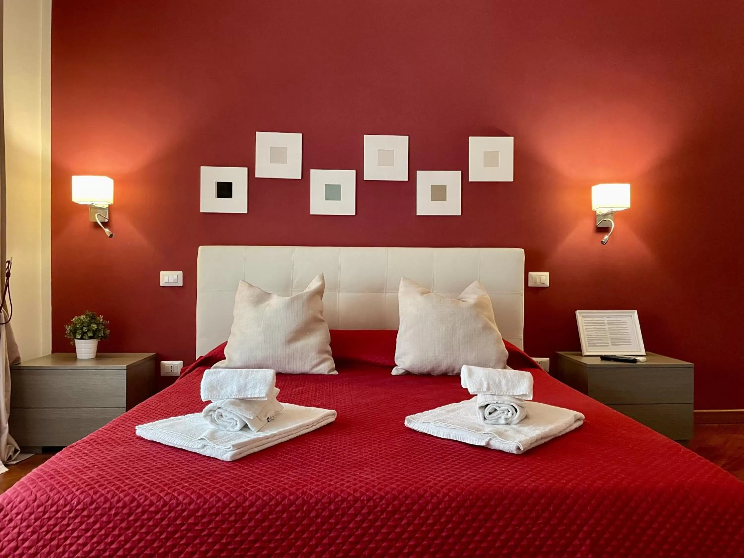 Bed in Le Coq Suites