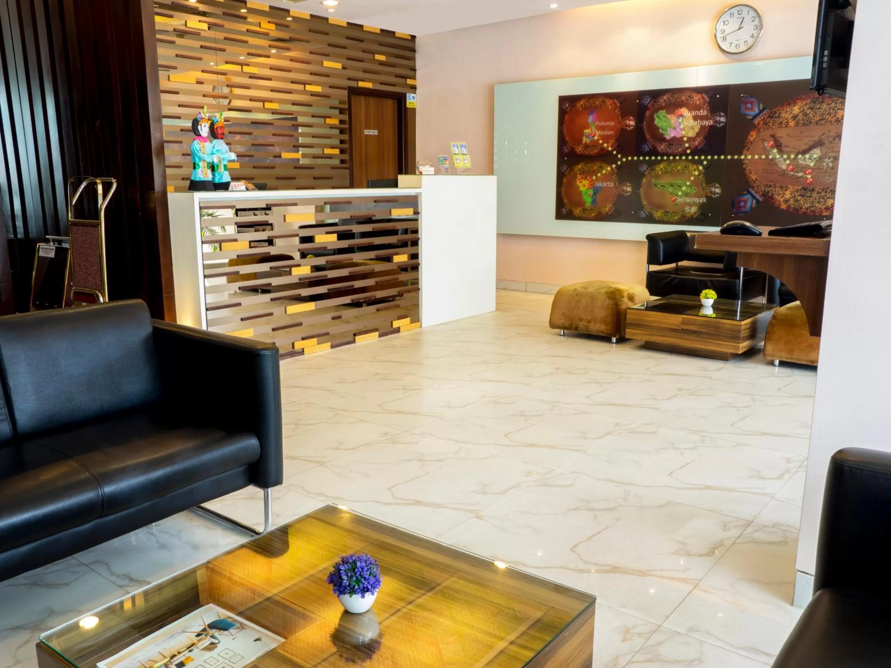 Lobby or reception in d'primahotel WTC Mangga Dua