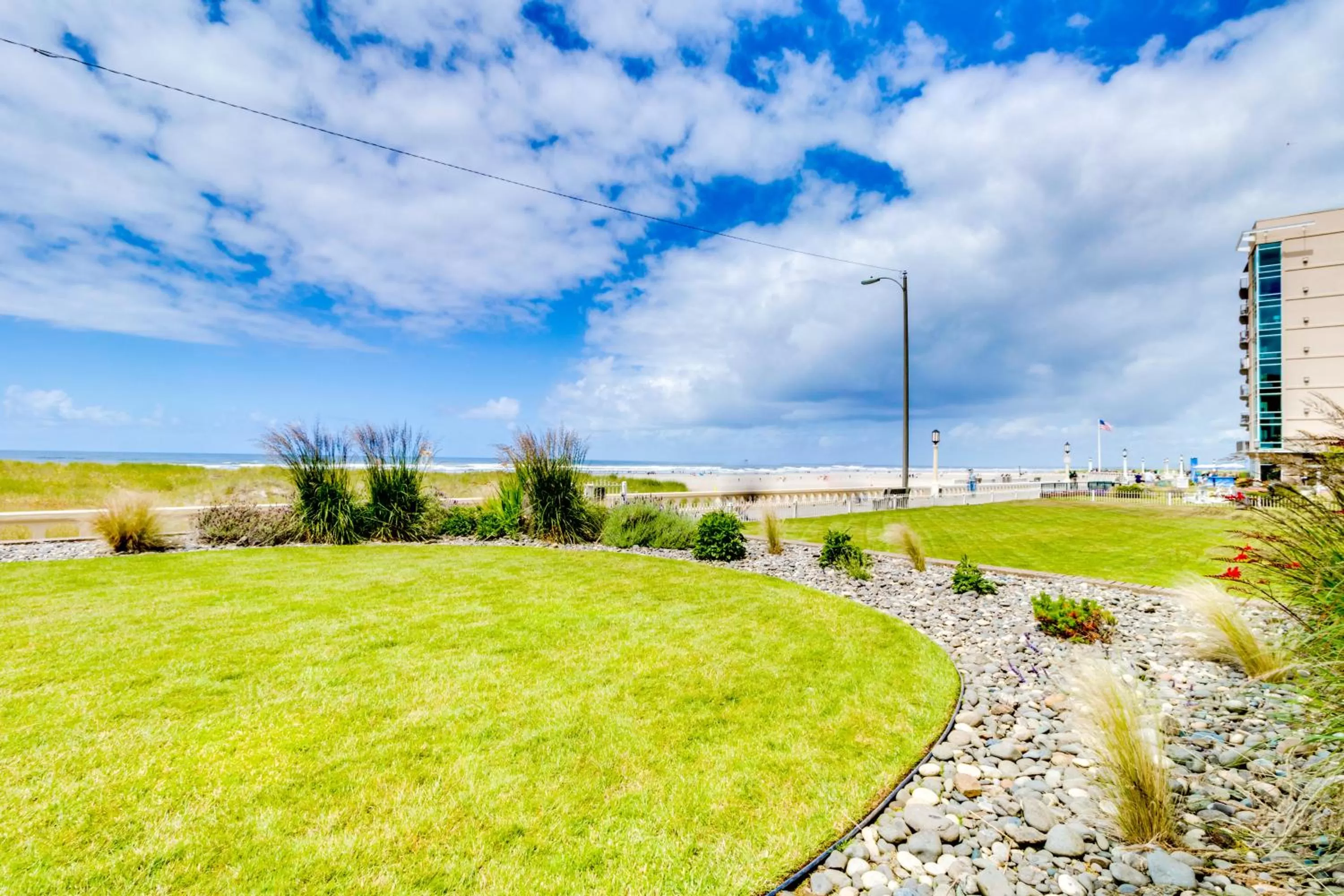 Garden in Sand & Sea: The Promenade (100)