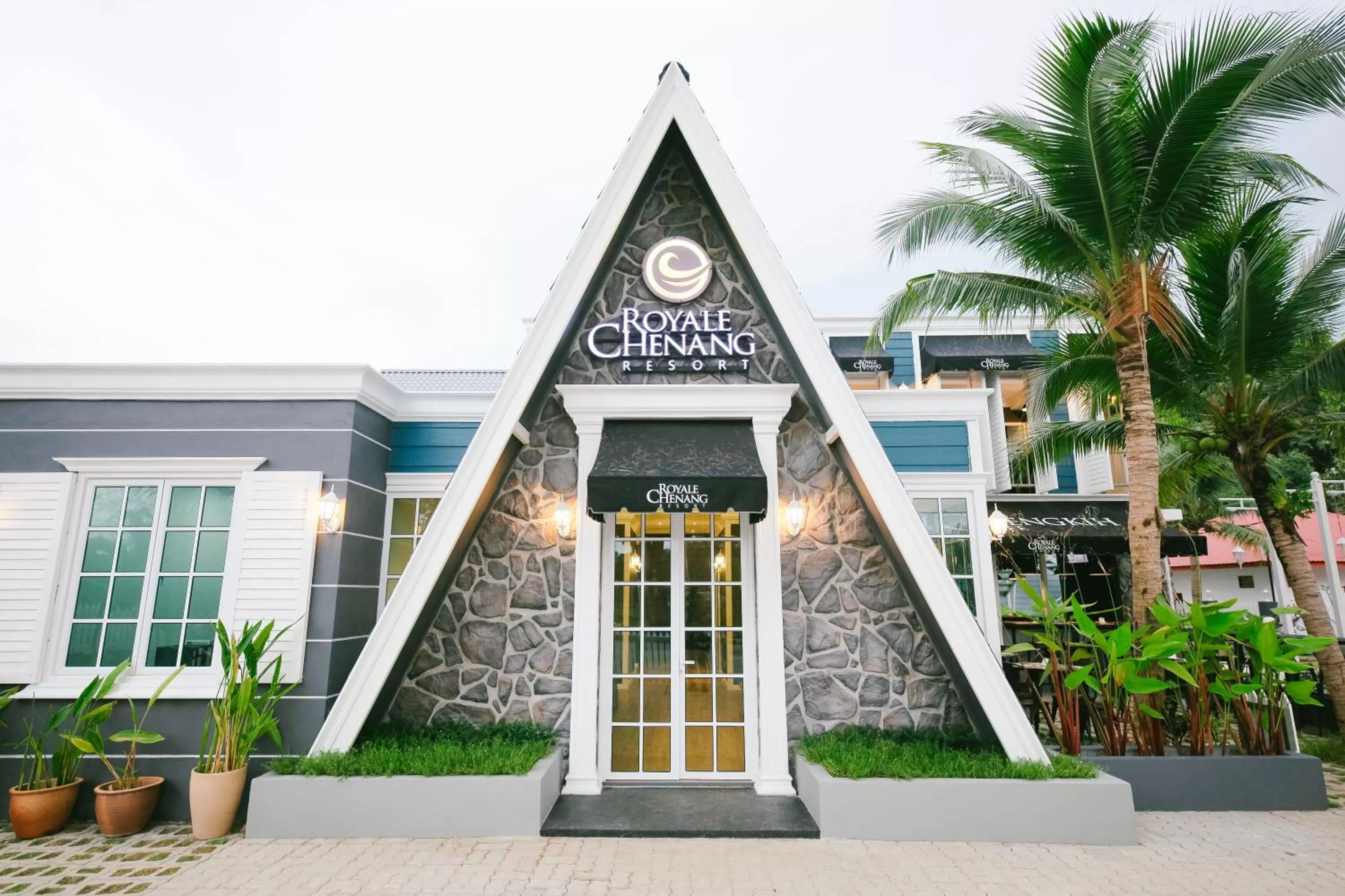 Property building in Royale Chenang Resort