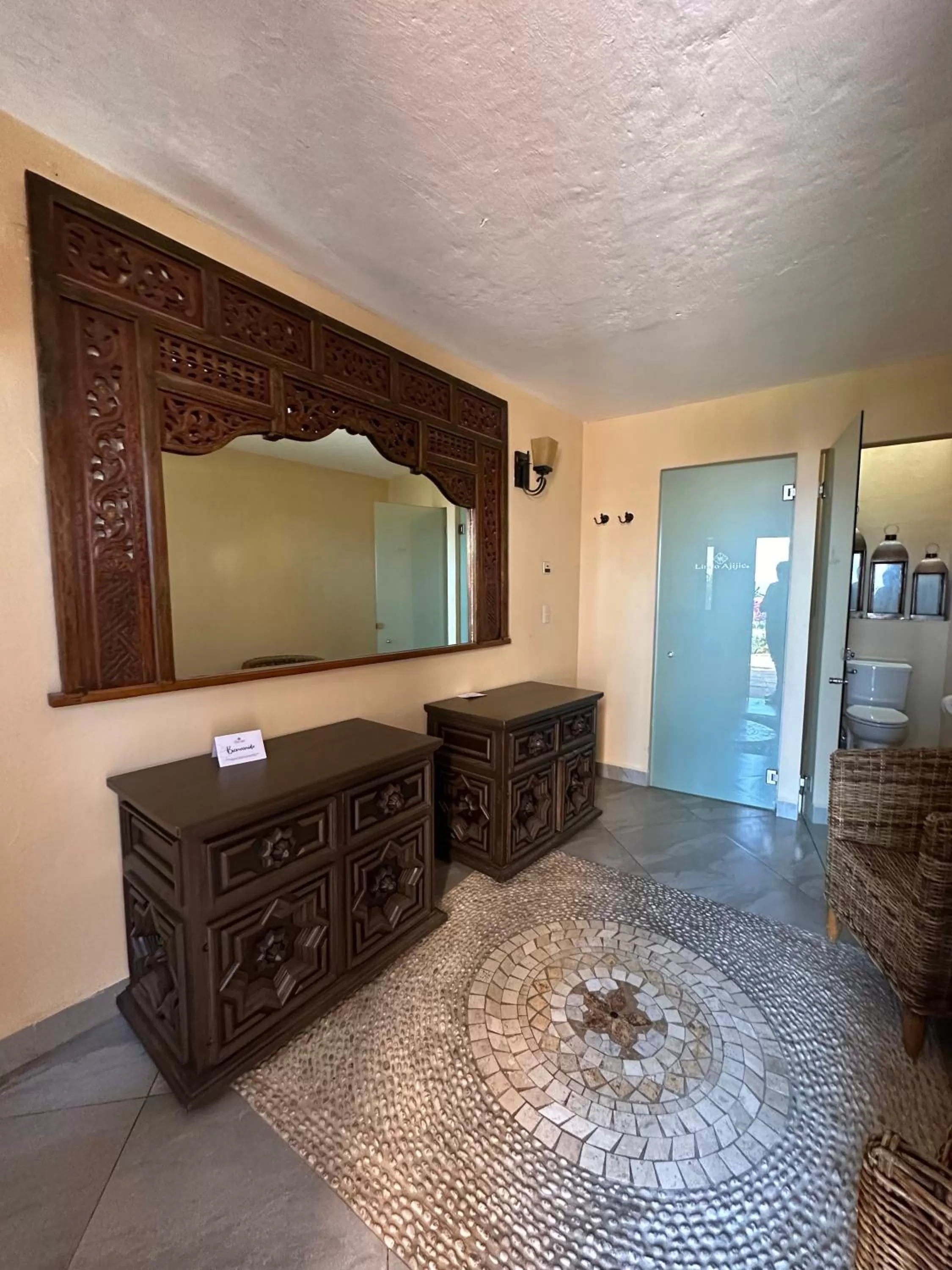 Hotel Lindo Ajijic Bed & Breakfast