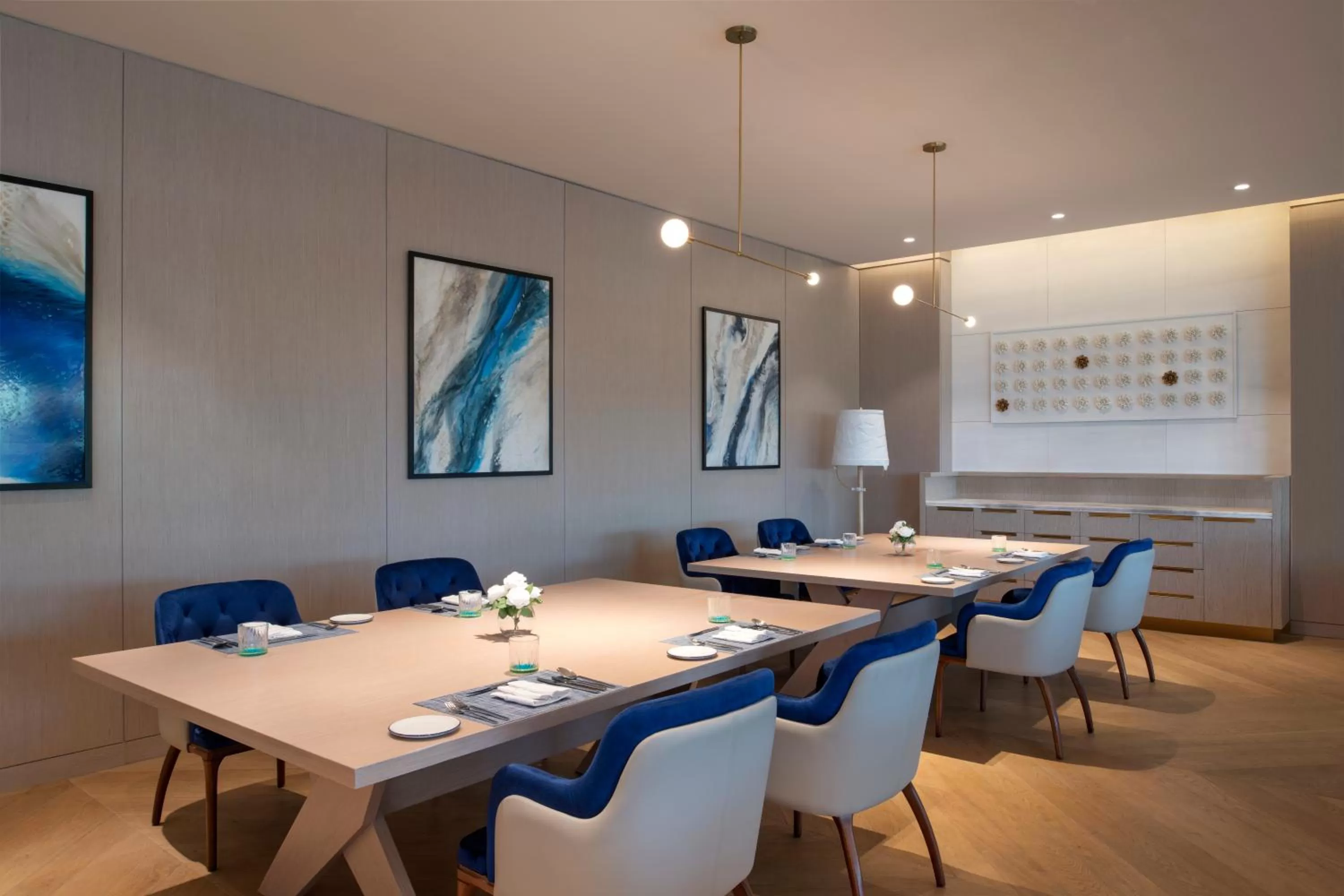 Restaurant/places to eat in Steigenberger Hotel Doha