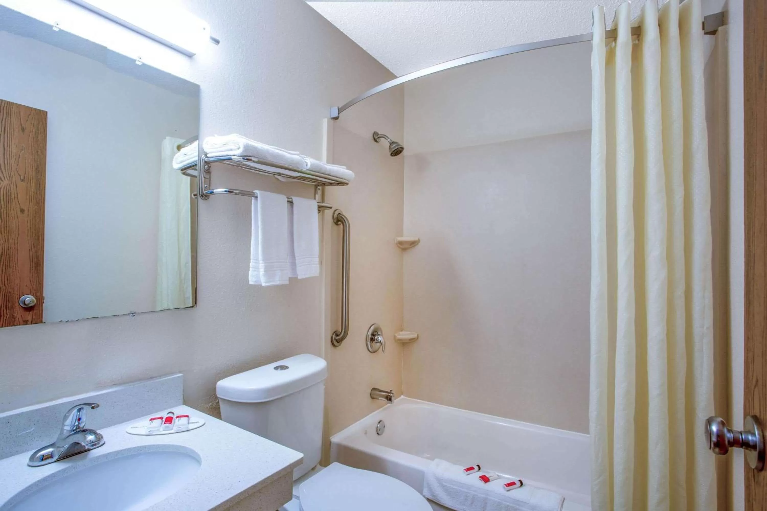 Bathroom in Super 8 by Wyndham Abingdon VA