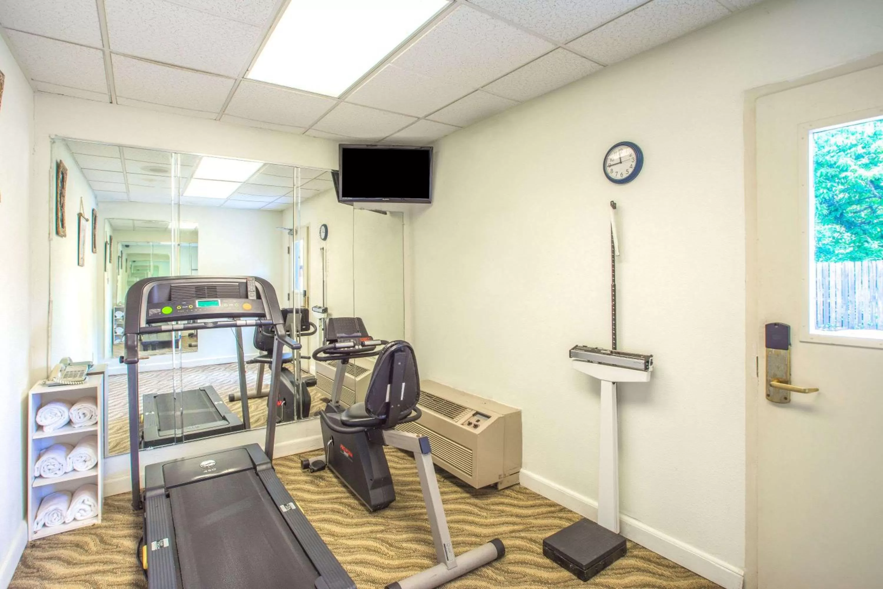 Fitness centre/facilities in Days Inn by Wyndham Salem