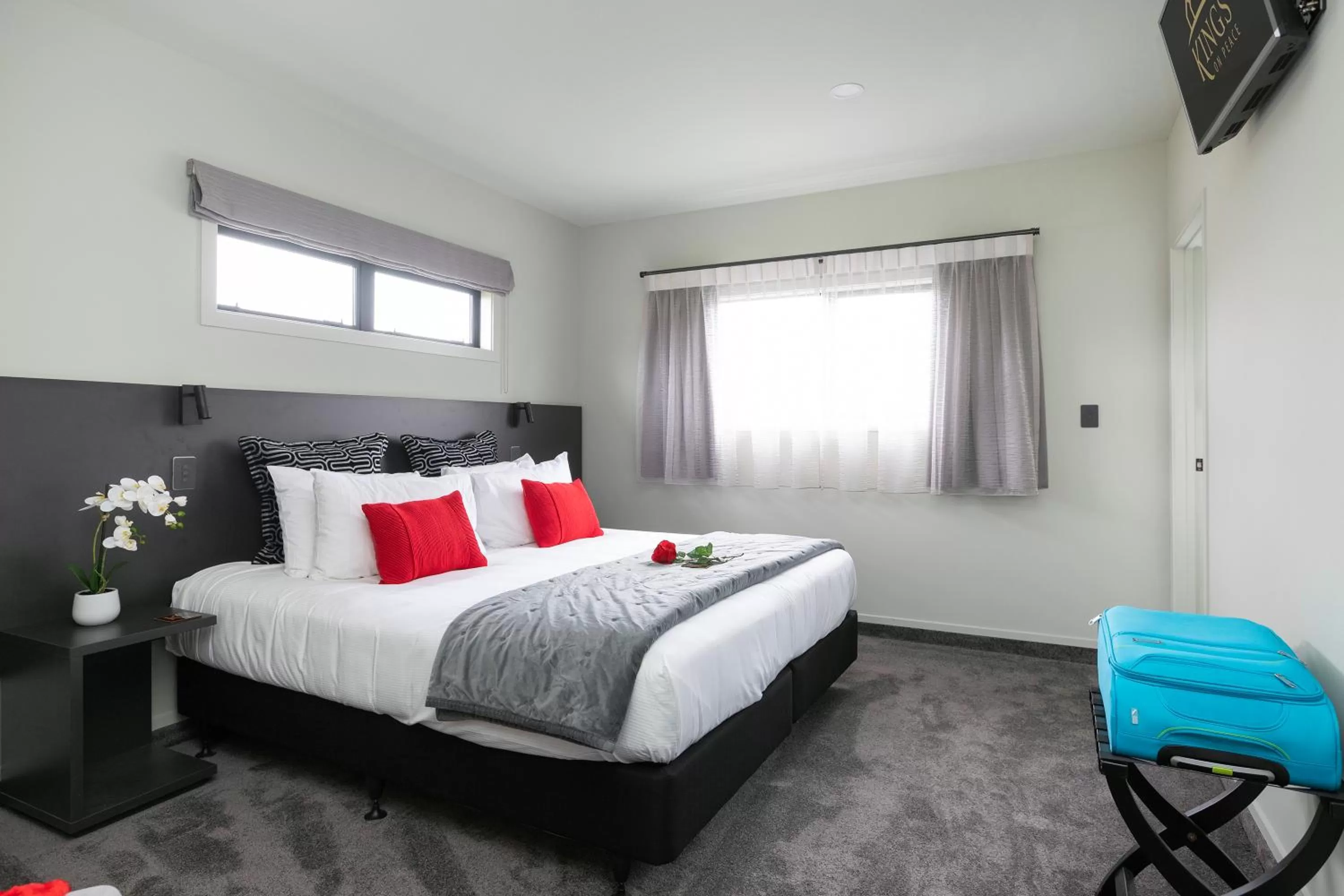 Bed in Kings On Peace