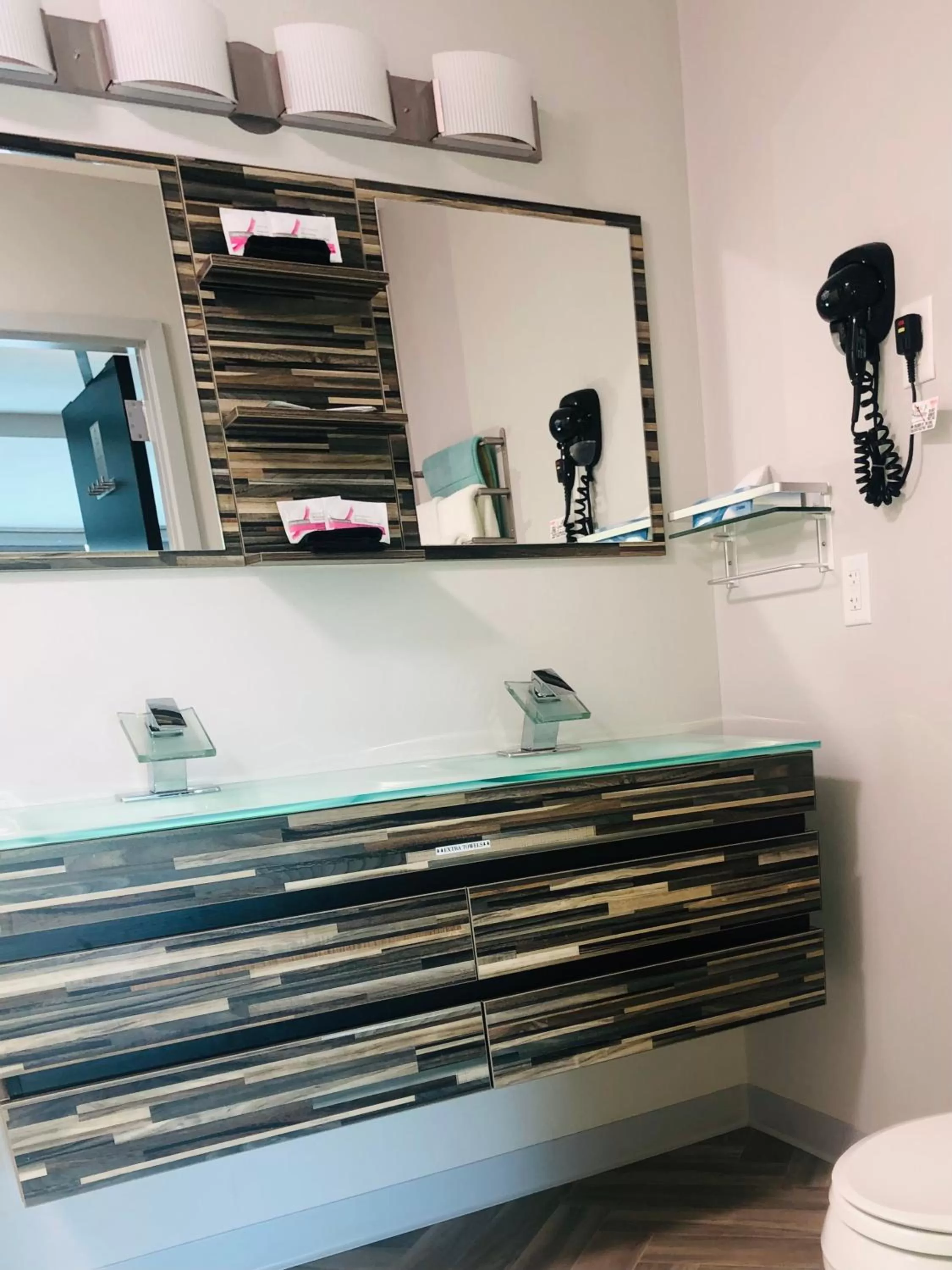 Bathroom in Athens Central Hotel