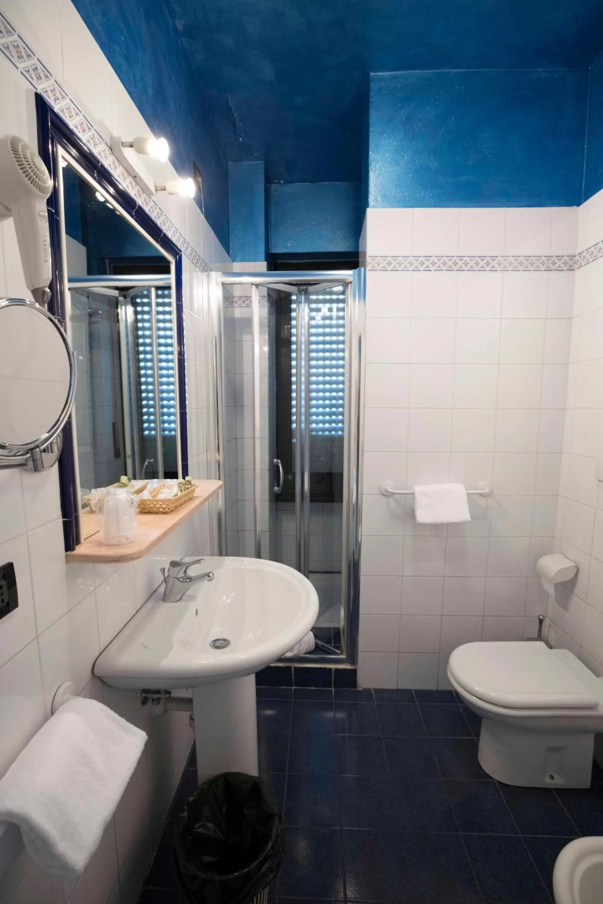 Bathroom in Piccolo Hotel Allamano