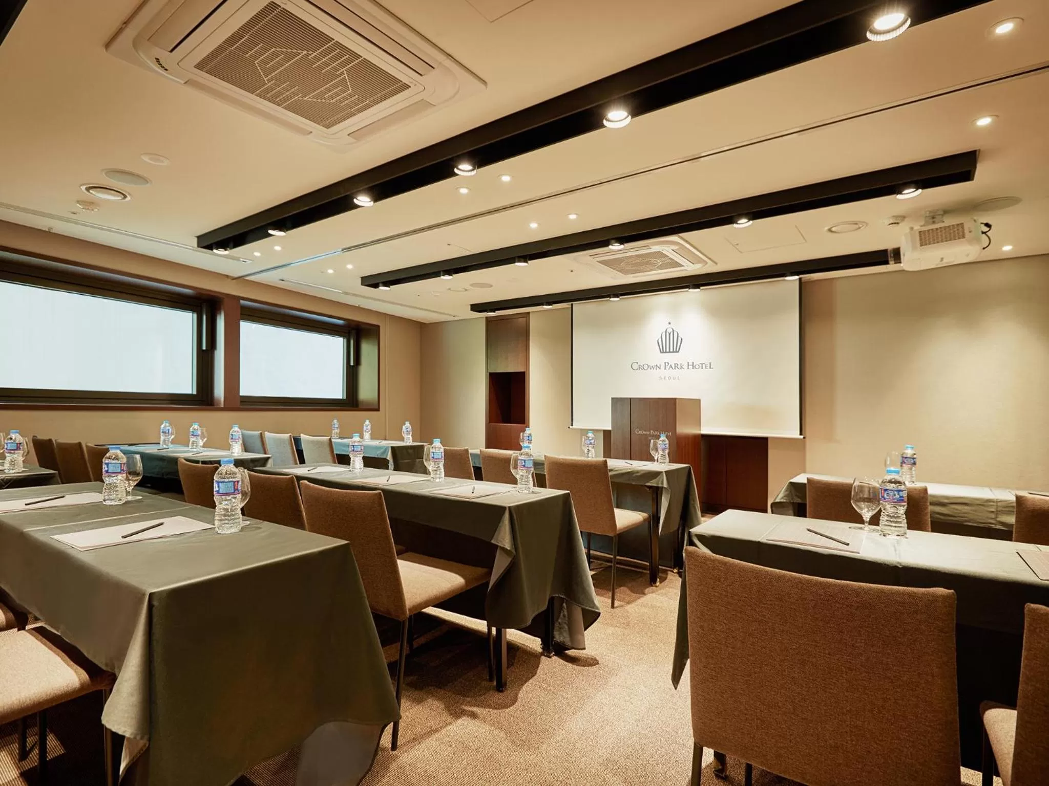 Banquet/Function facilities in Crown Park Hotel Seoul