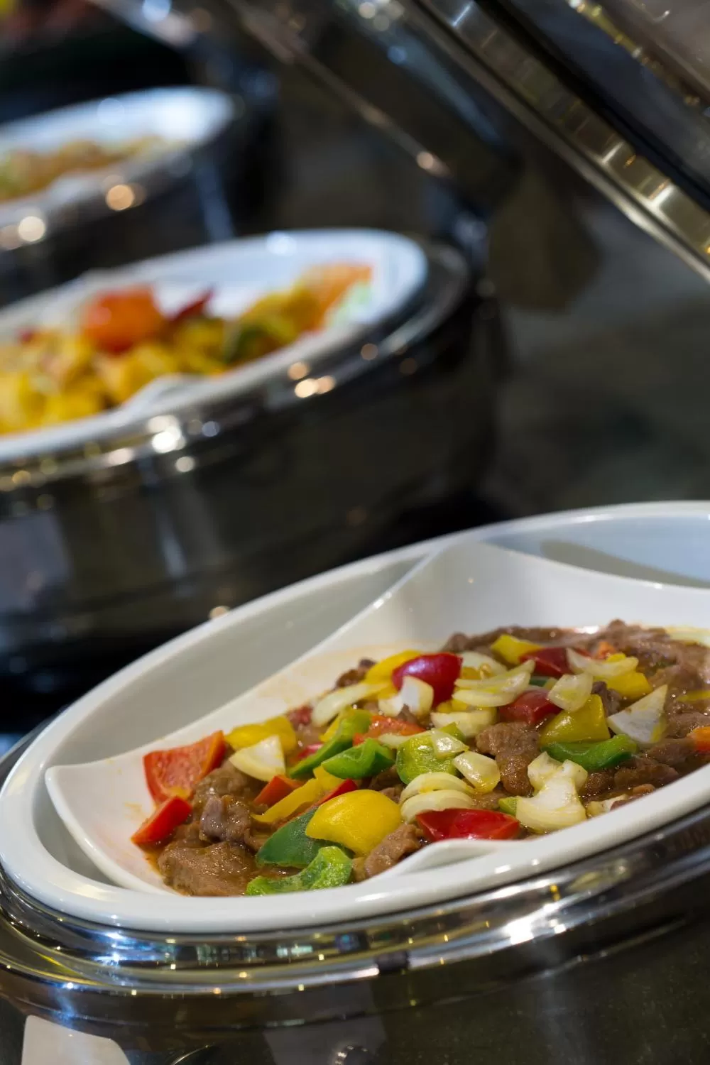 Restaurant/places to eat in Holiday Inn Cikarang Jababeka by IHG