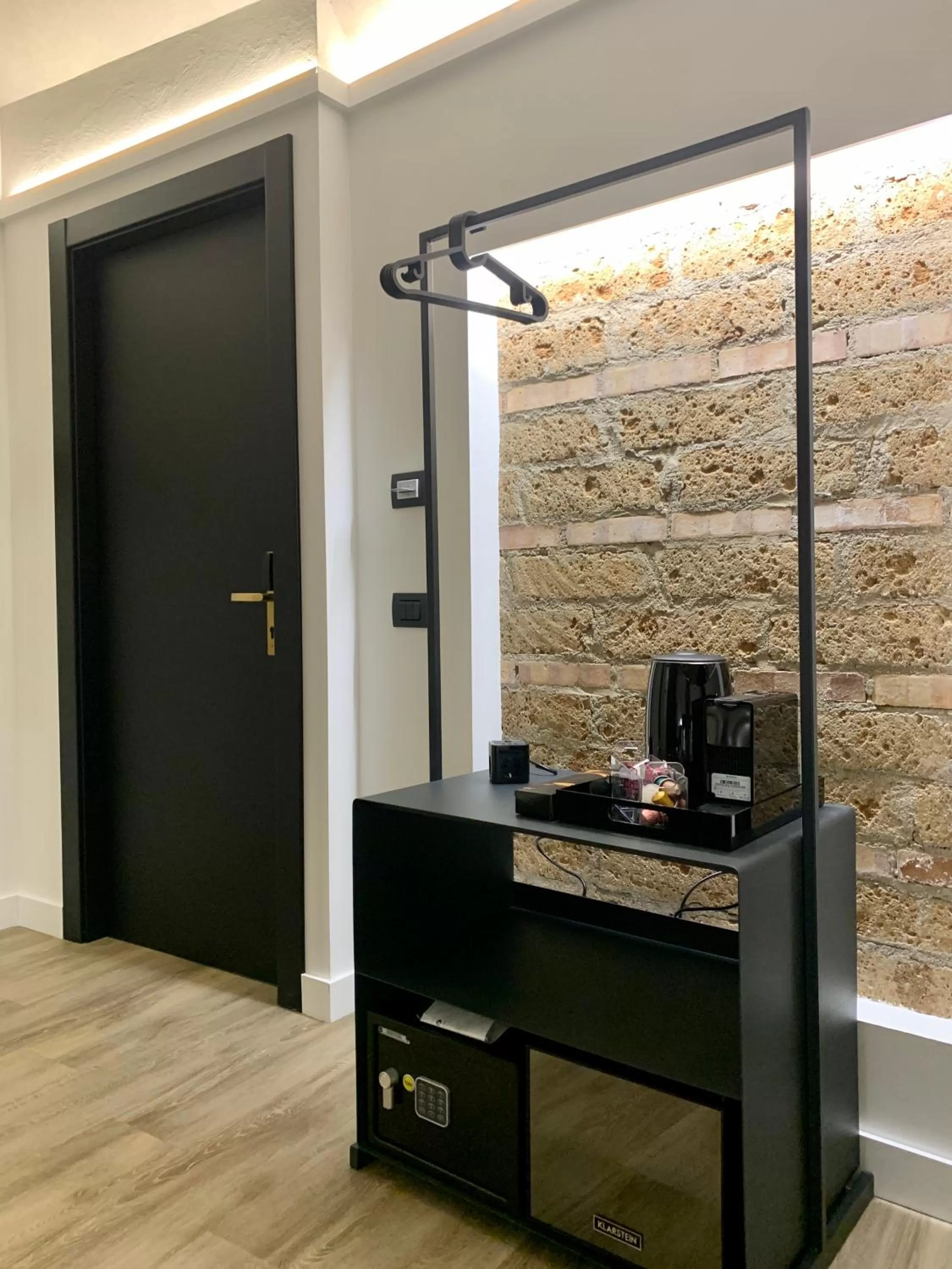 Bedroom in Toledo Boutique Rooms