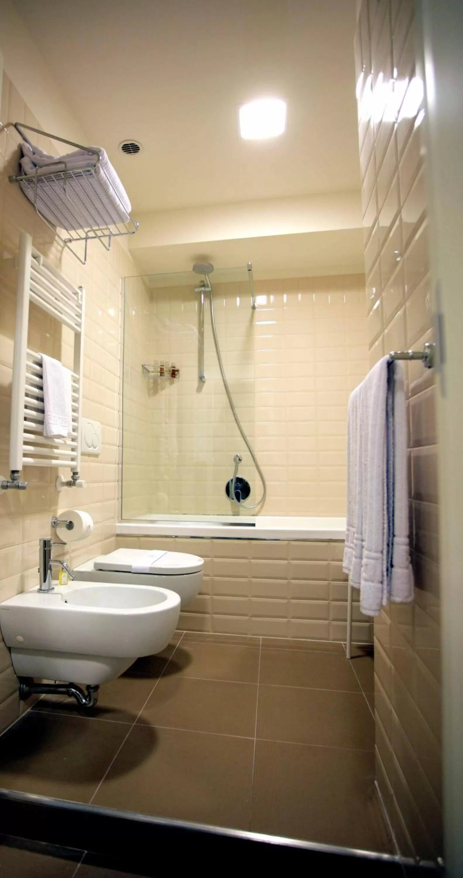 Bathroom in Palazzo Giordano Bruno