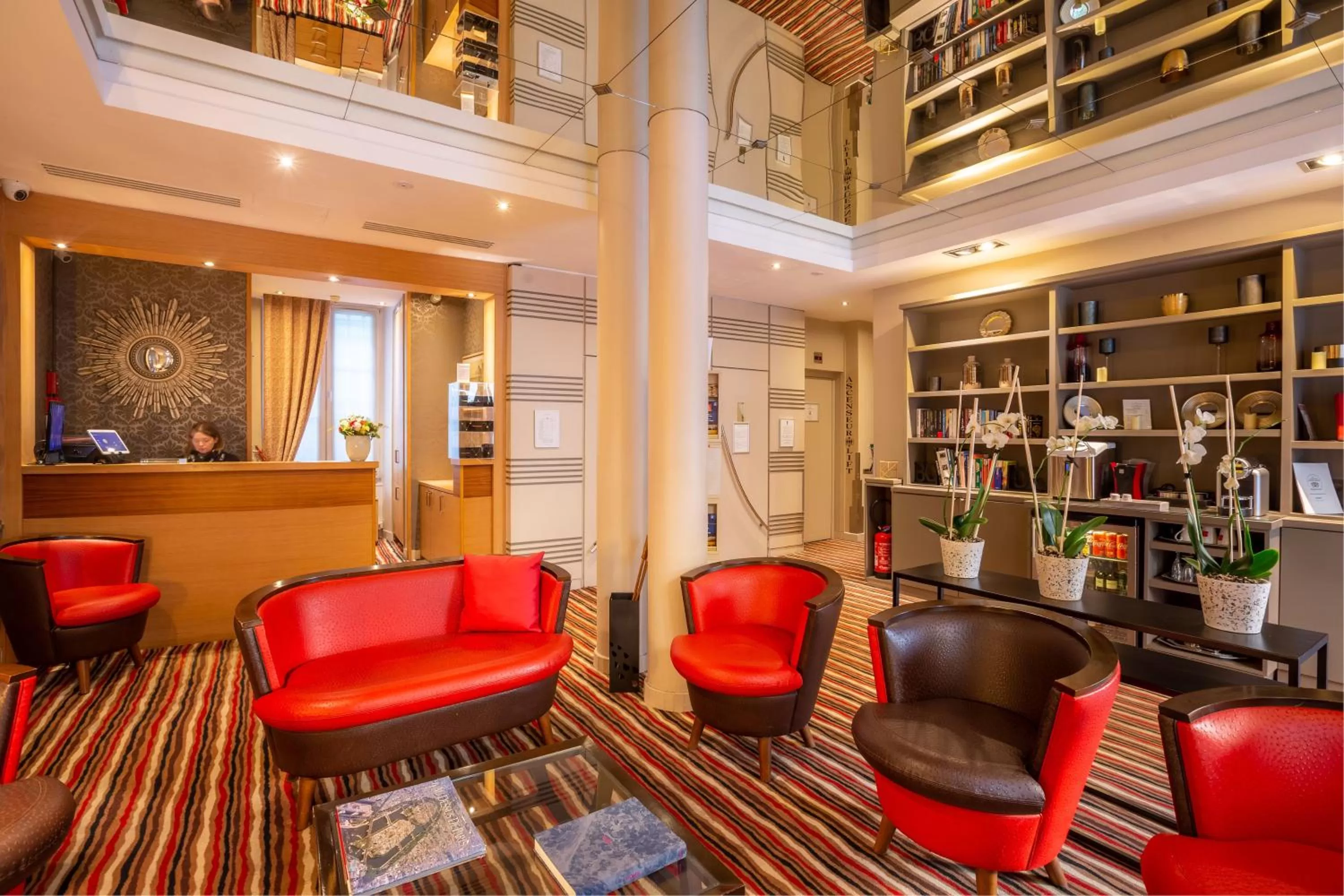 Living room in Hôtel Pavillon Bastille