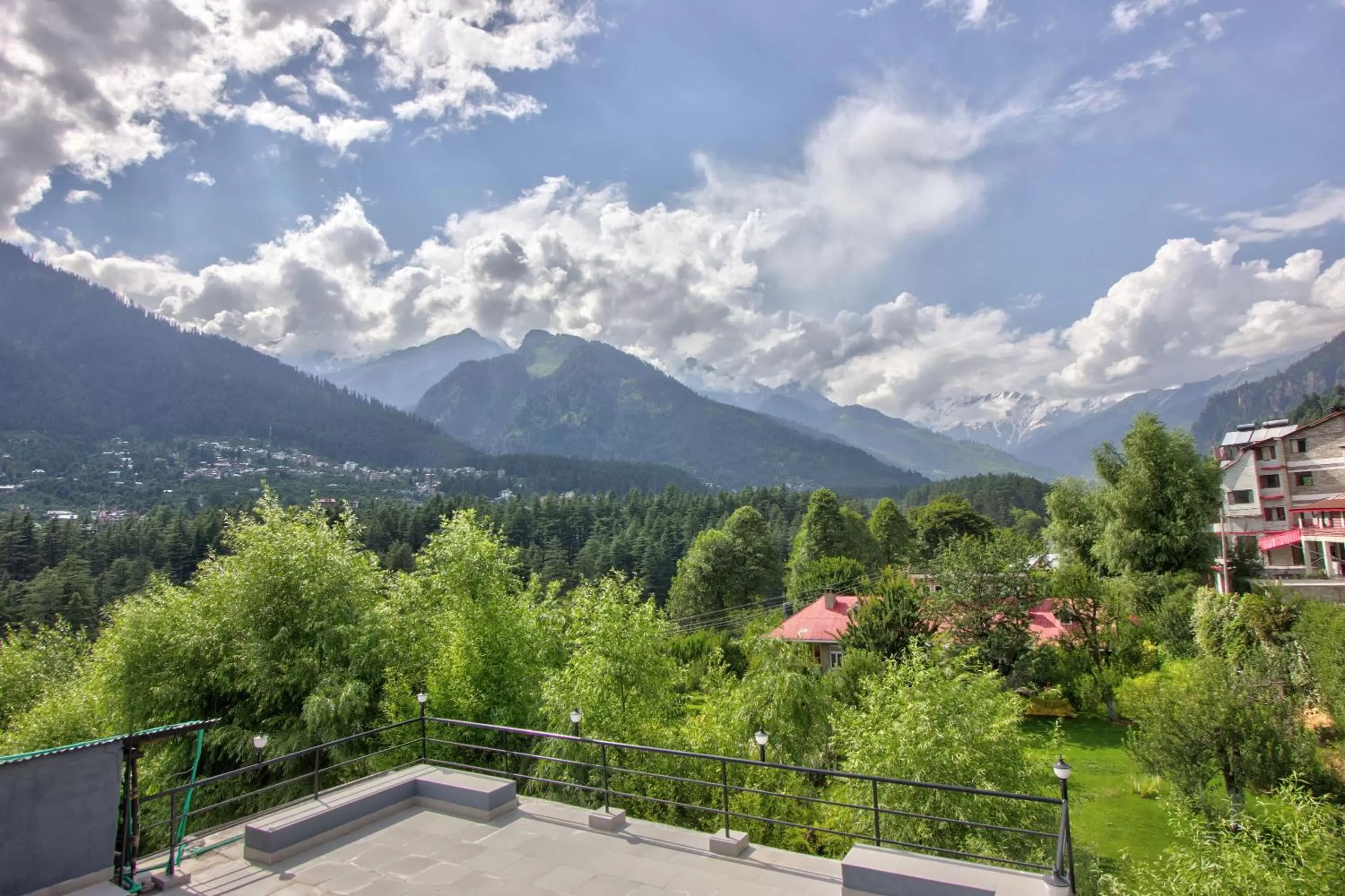 Mountain view in Woodstock Inn Manali 800 Mtrs from Mall Road