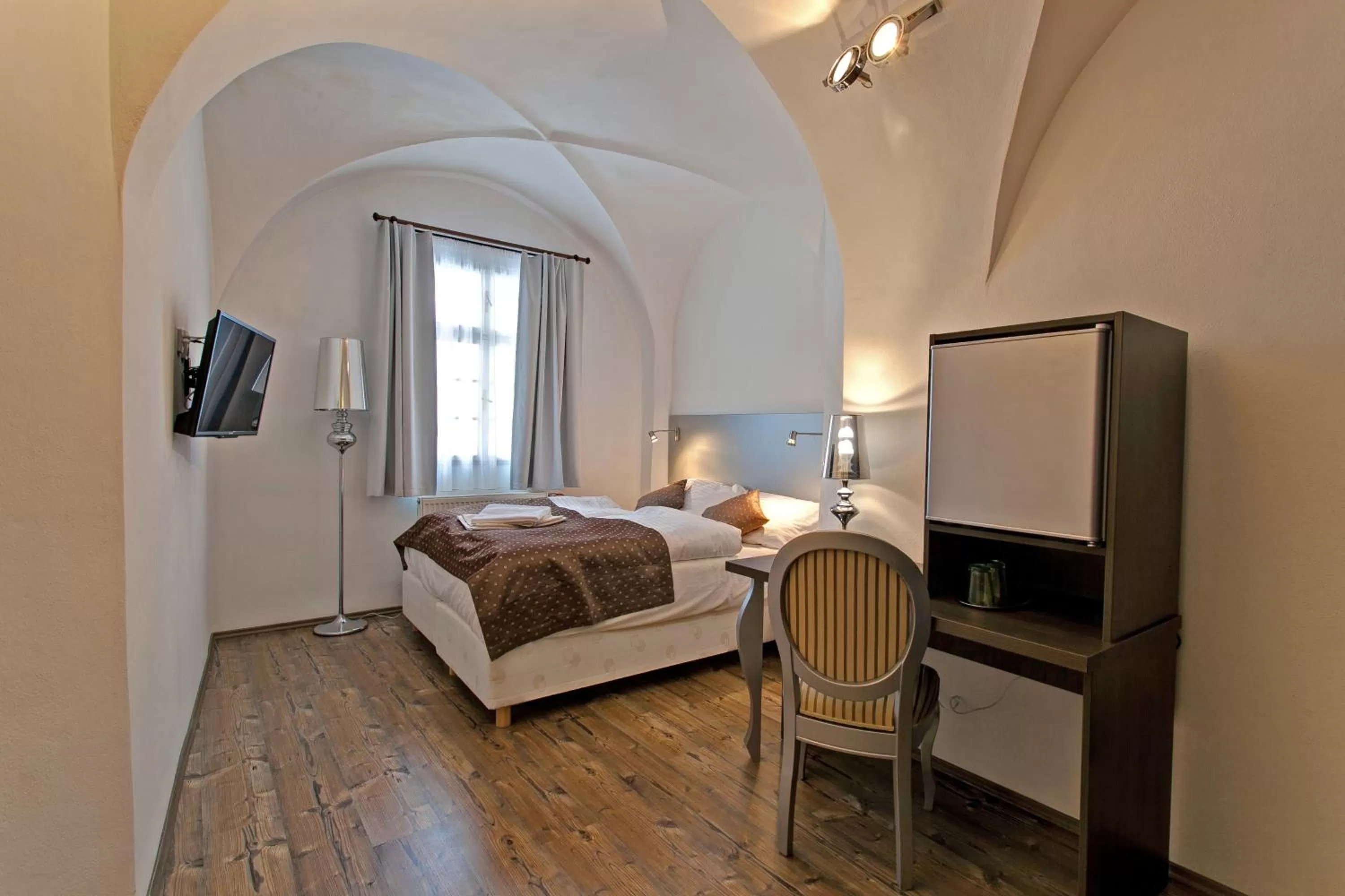 TV and multimedia, Bed in Hotel U Tří hrušek suites & apartments