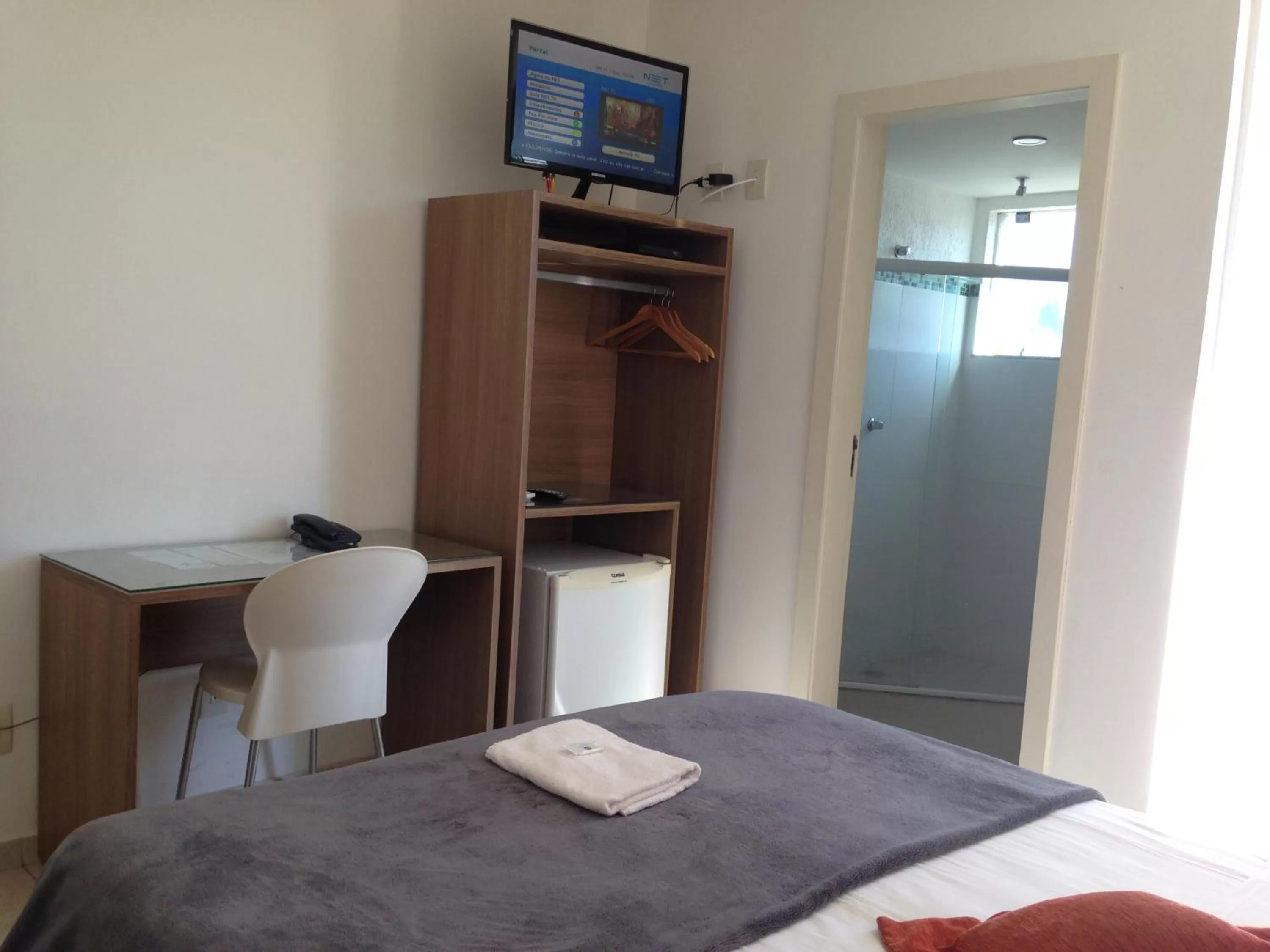 Photo of the whole room, Bed in Camboinhas Beach Pousada