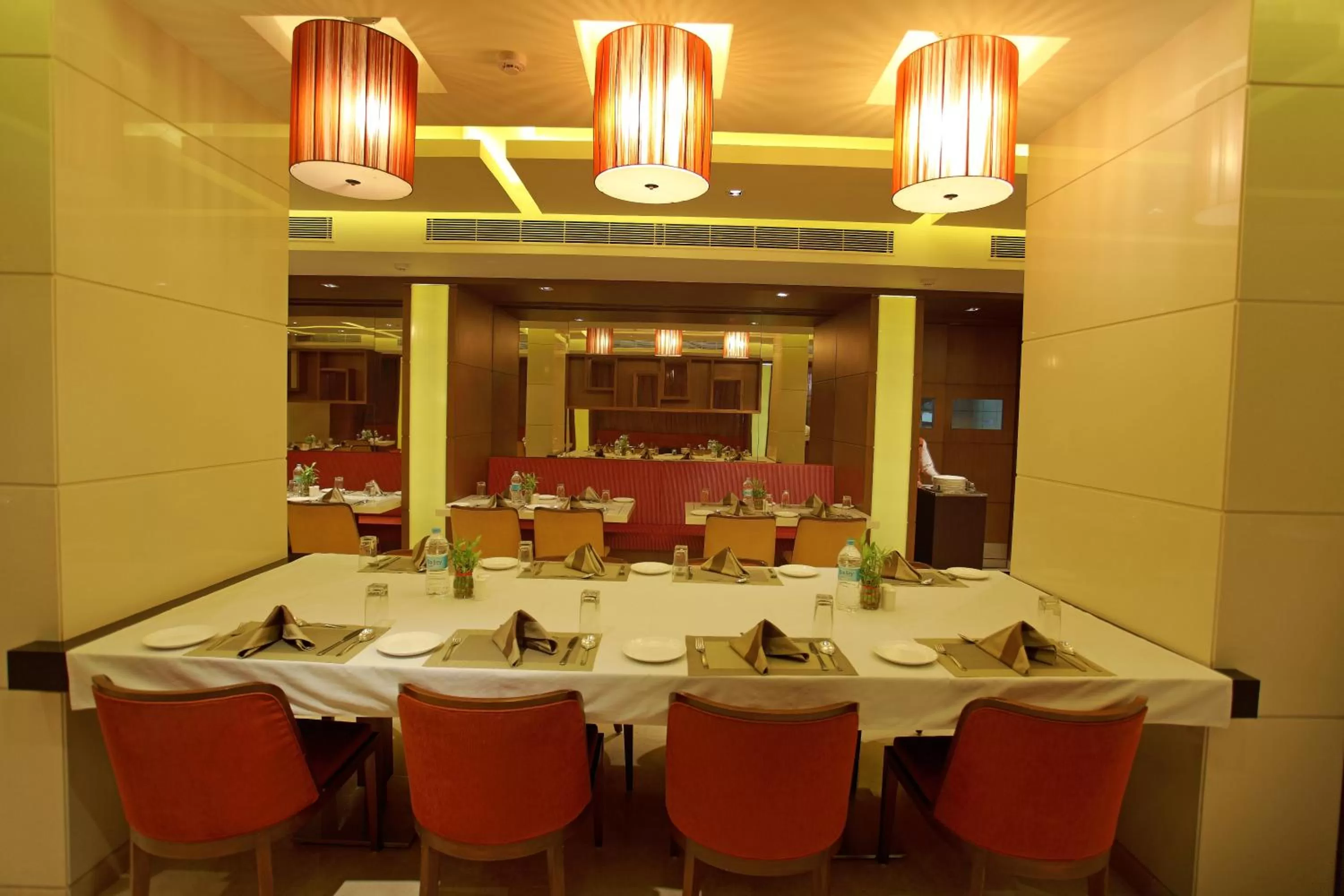 Restaurant/places to eat in Comfort Inn Legacy