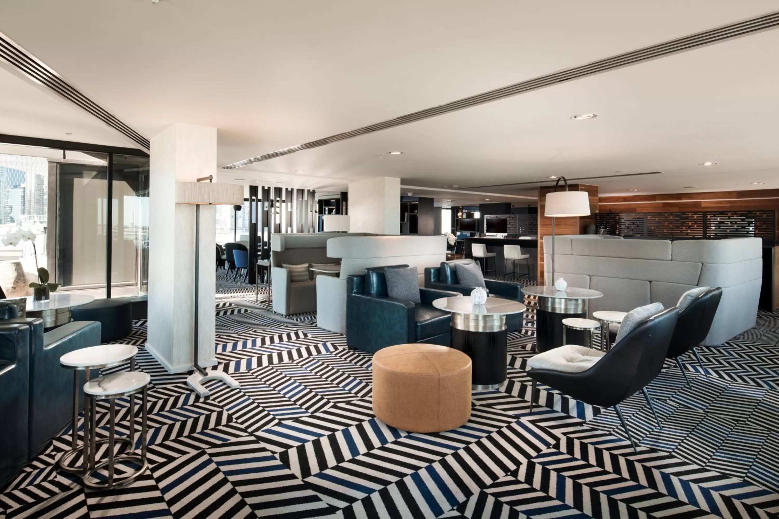 Lounge or bar in Pan Pacific Melbourne