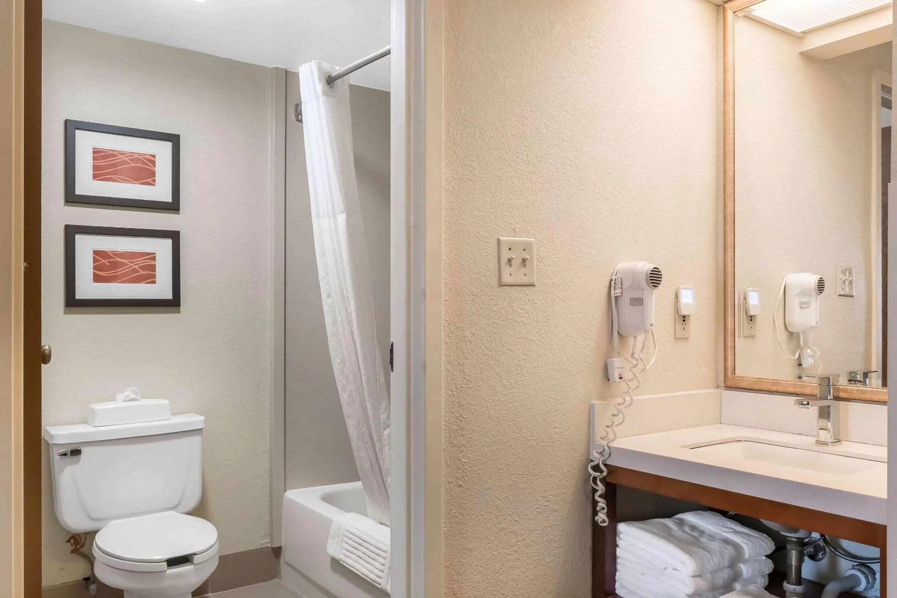 Bathroom in Comfort Inn Pine Grove I-81 Hershey Area