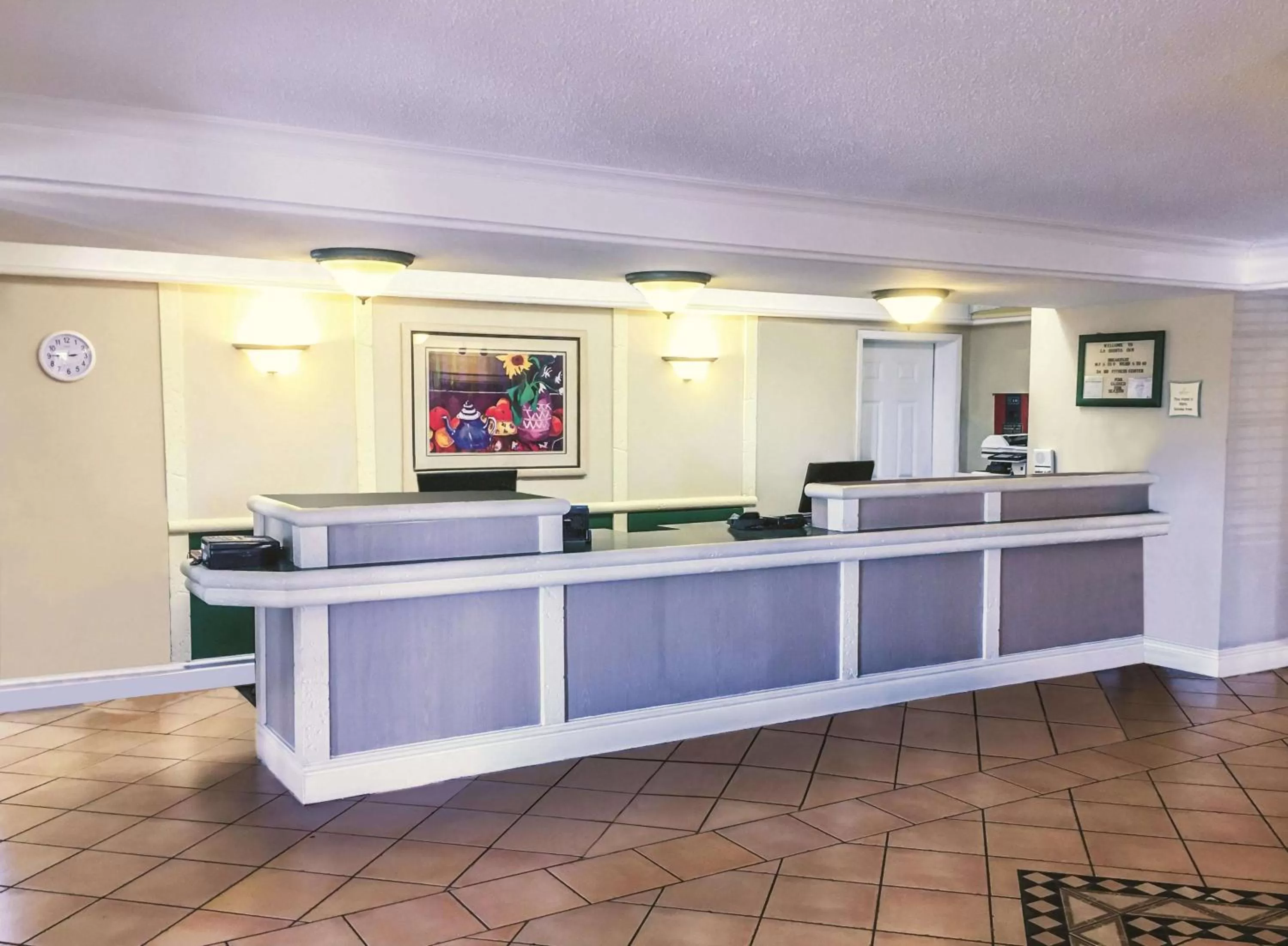 Lobby or reception in La Quinta Inn by Wyndham Moline Airport
