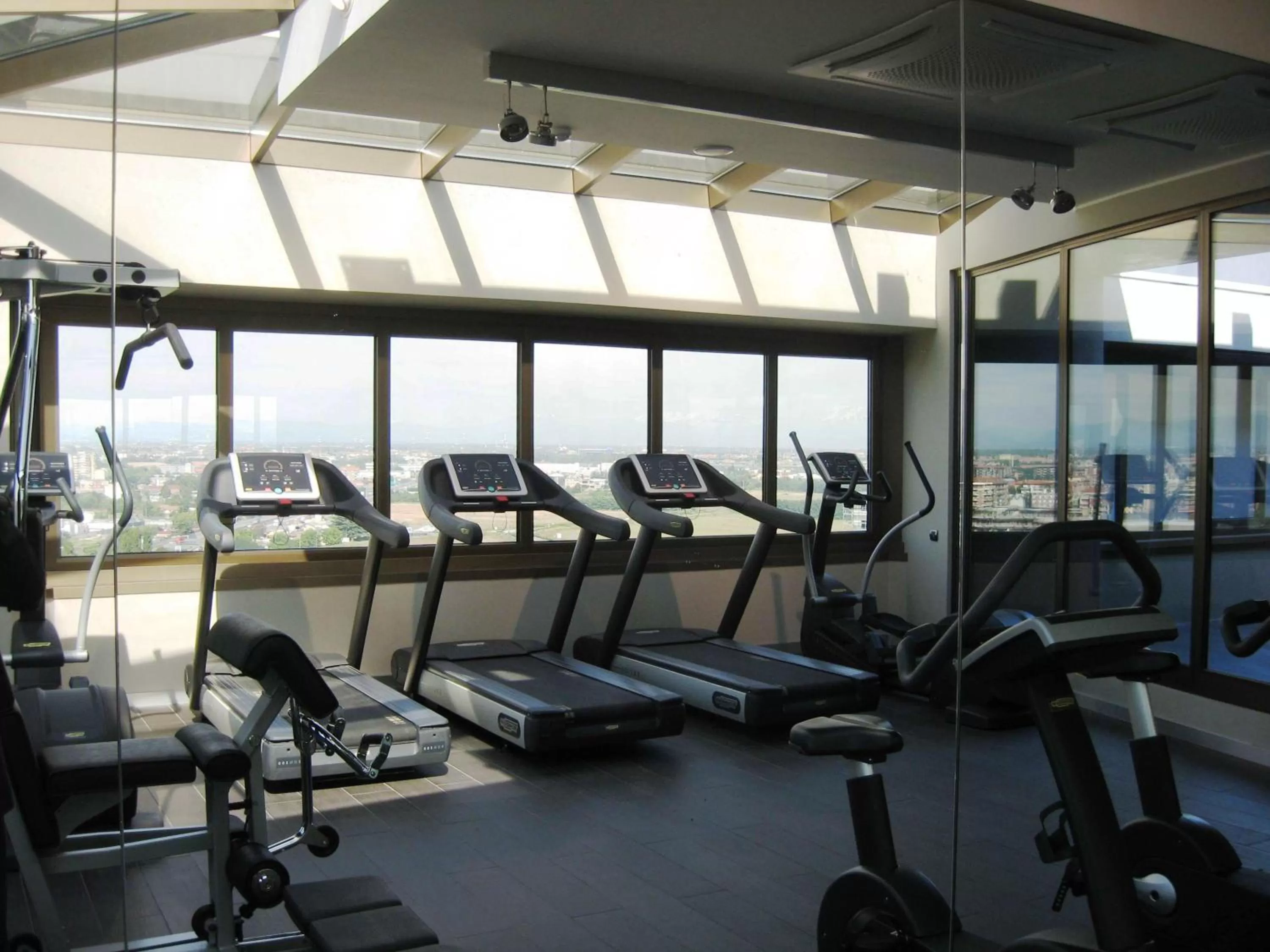 Fitness centre/facilities in Best Western Plus The Hub Hotel