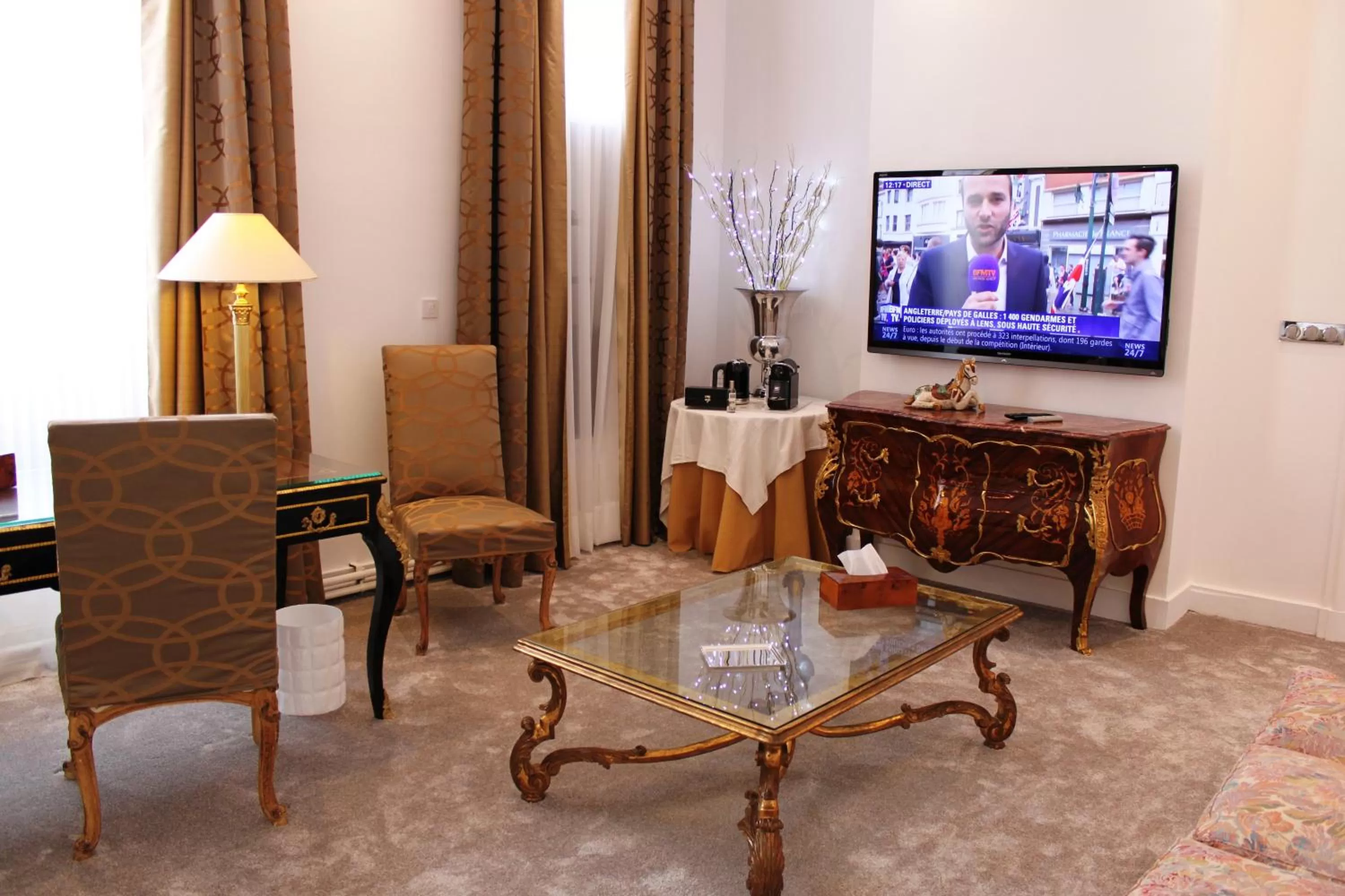 Seating area in Résidence et Chambres d'Hôtes de La Porte d'Arras