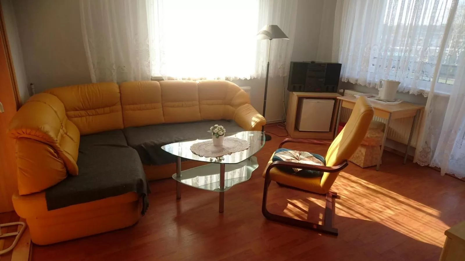 Photo of the whole room in Willa Sarenka