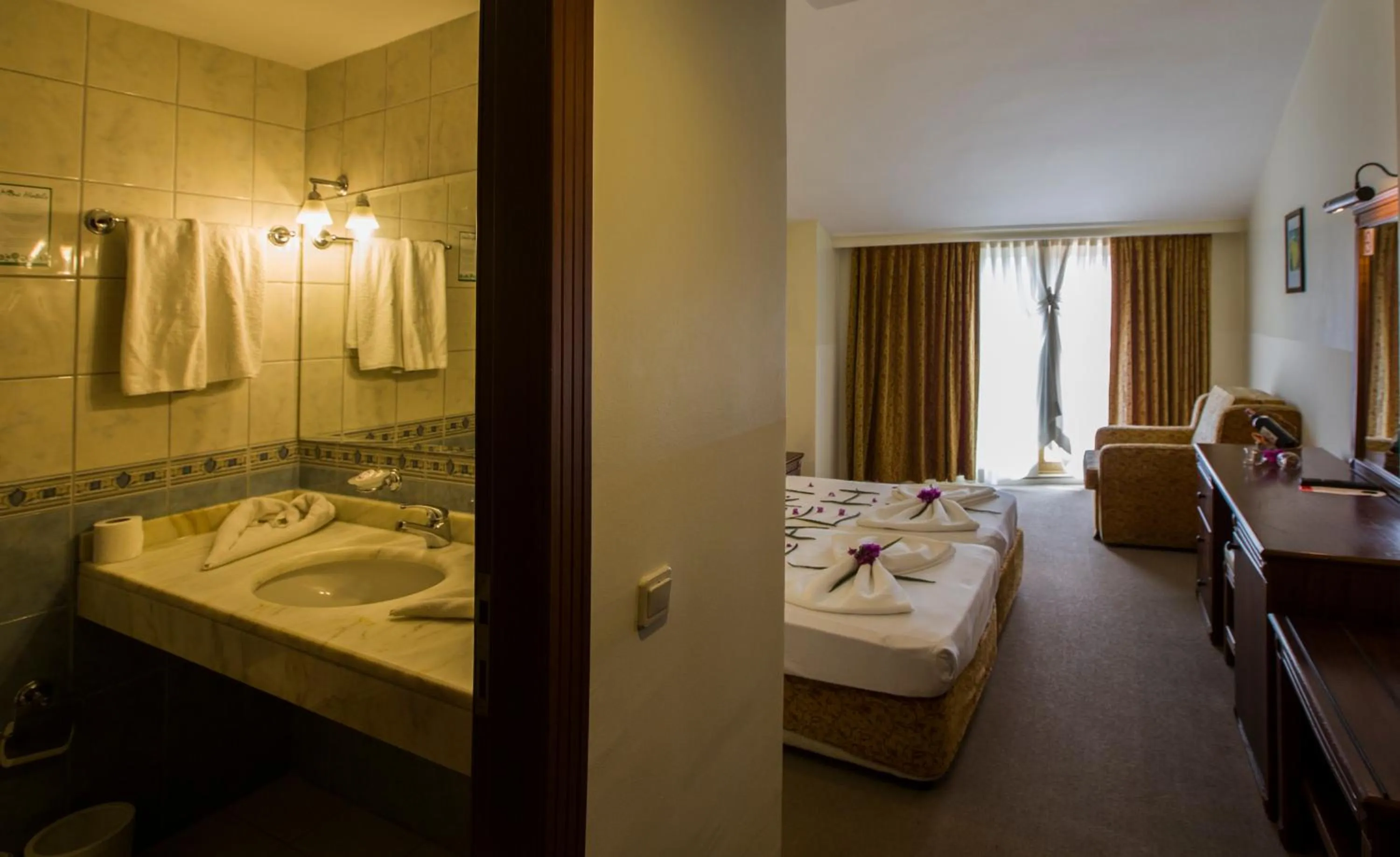 Pool view in Valeri Beach Hotel