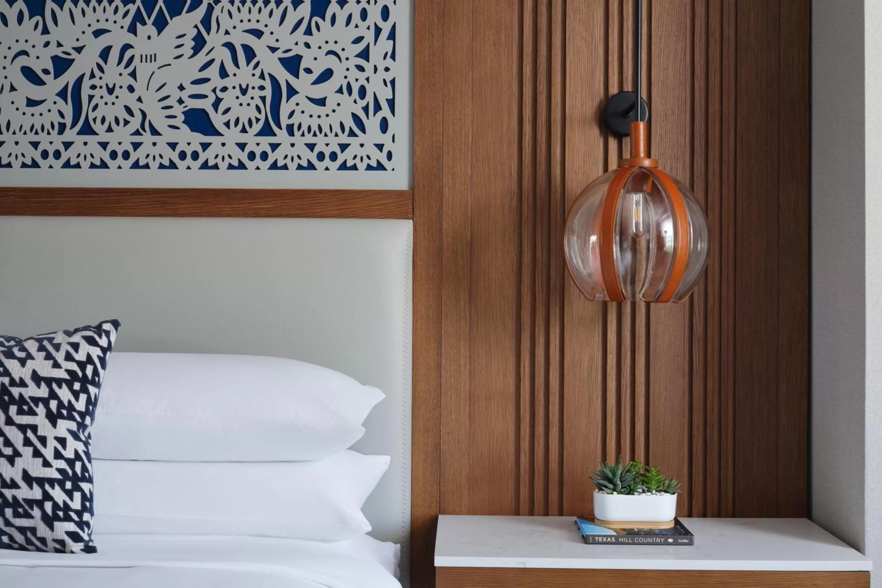 Photo of the whole room, Bed in Austin Marriott South