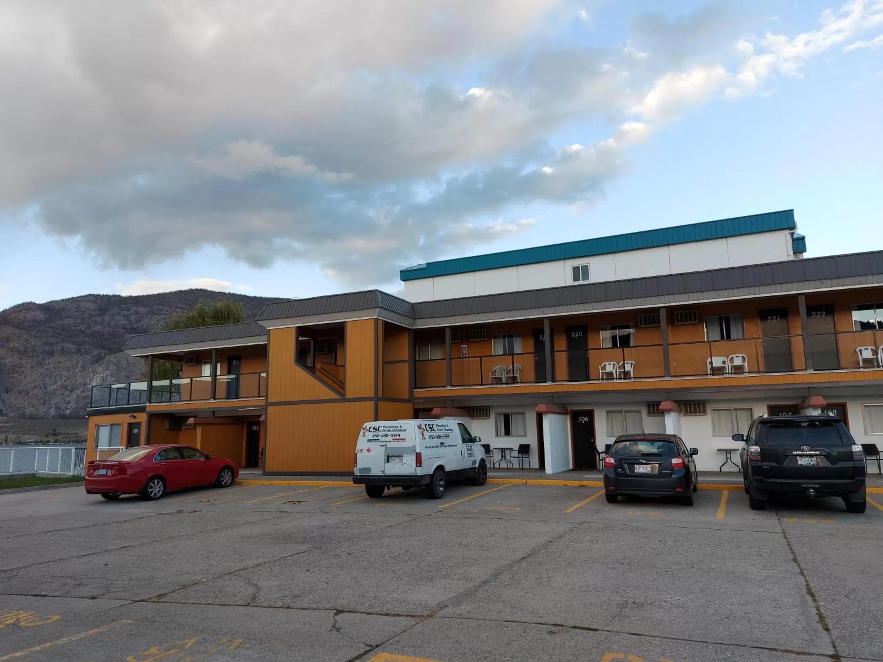 Property building in Richter Pass Beach Resort