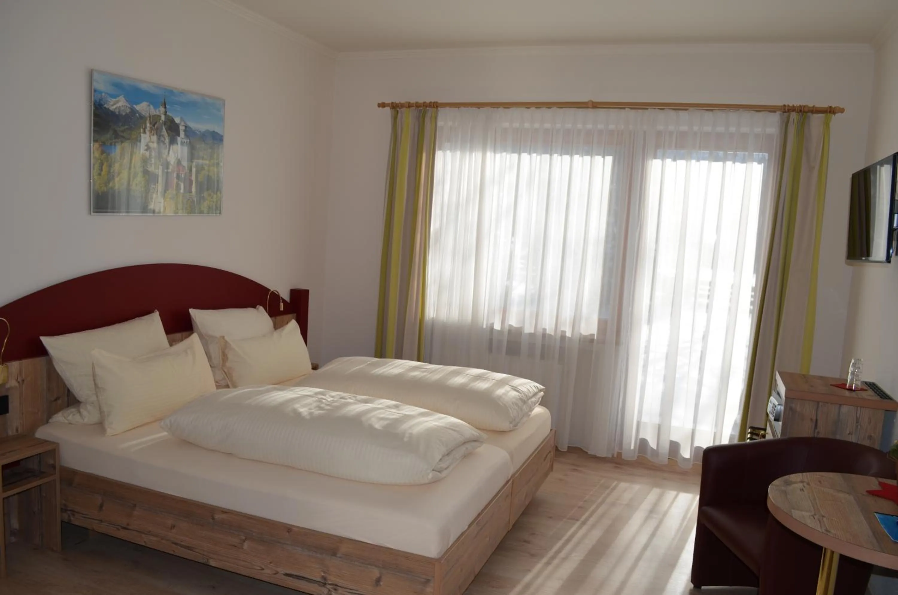 Comfort Double Room - Barrier-free in Alpchalet Schwanstein