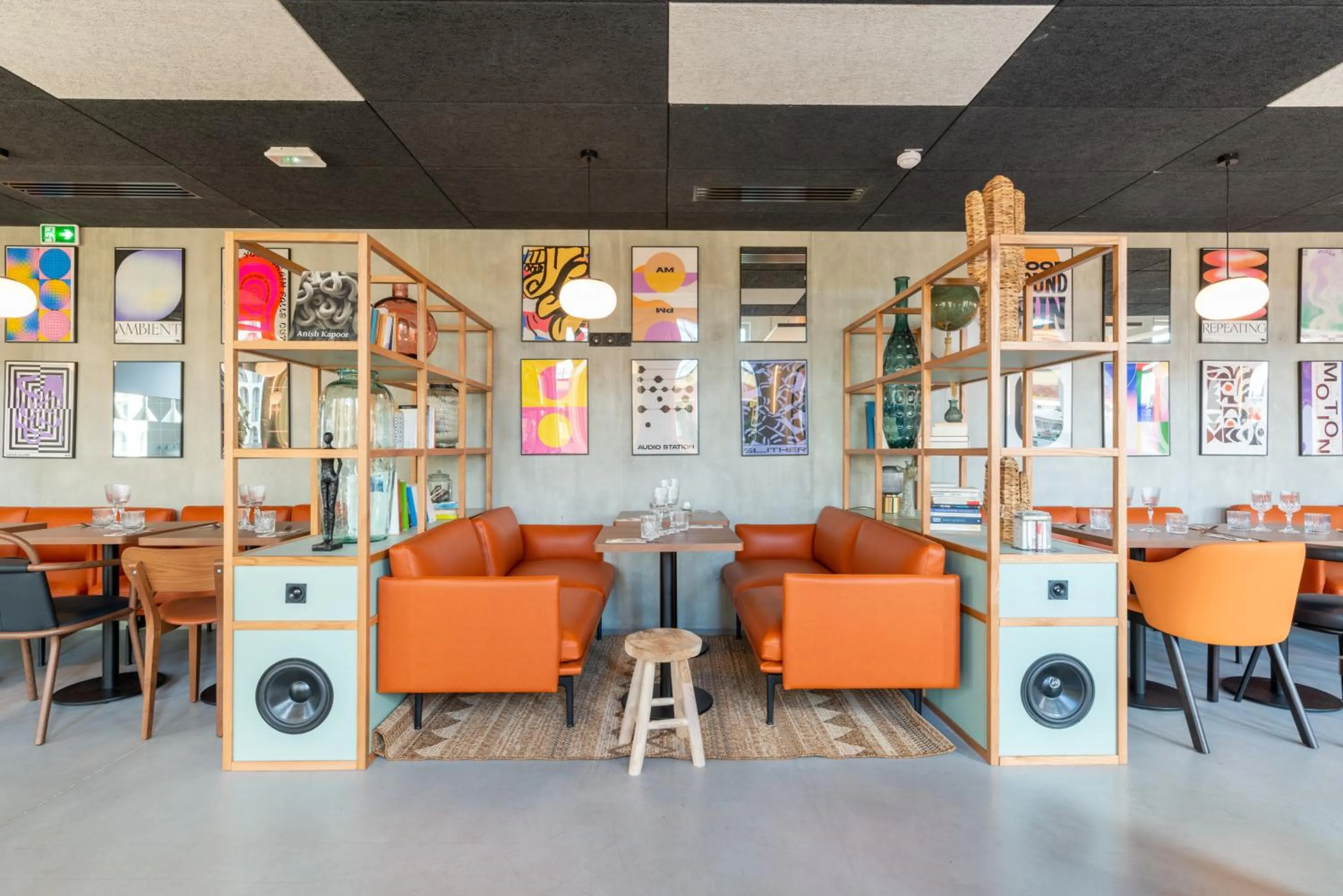 Restaurant/places to eat in JOST Hôtel Bordeaux Centre Gare Saint Jean