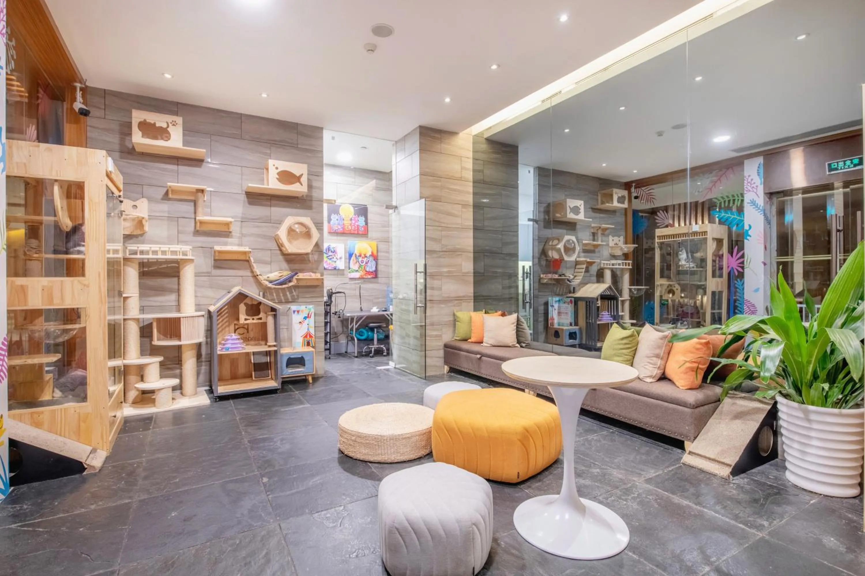 Pets in Mission Hills Hotel Resorts Dongguan