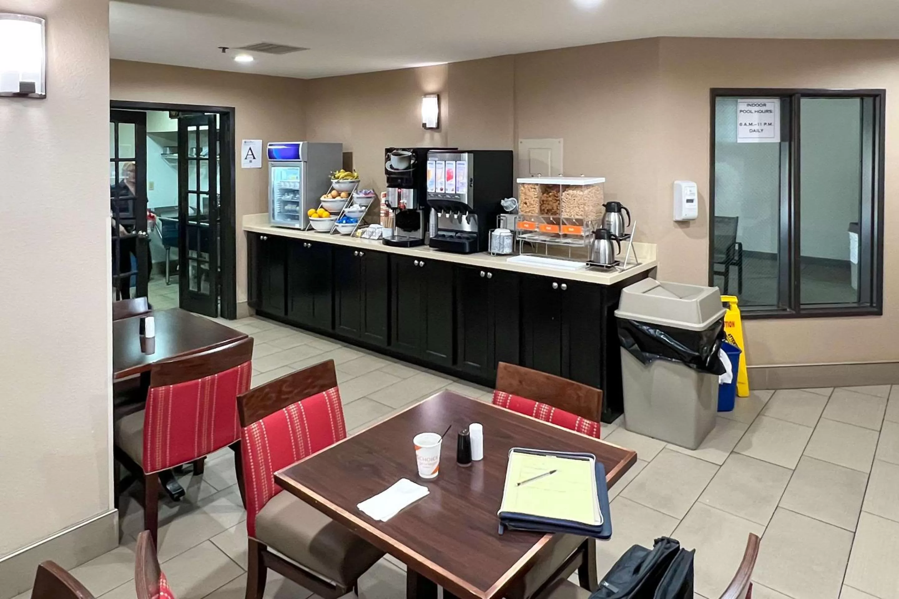 Breakfast in Comfort Inn & Suites Surprise Near Sun City West