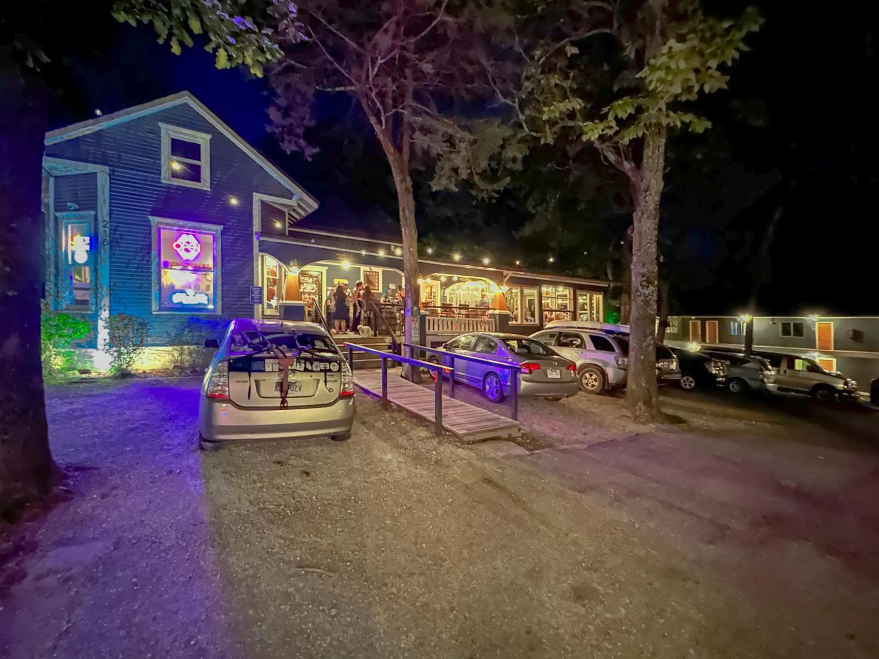 Restaurant/places to eat in The Wanderoo Lodge