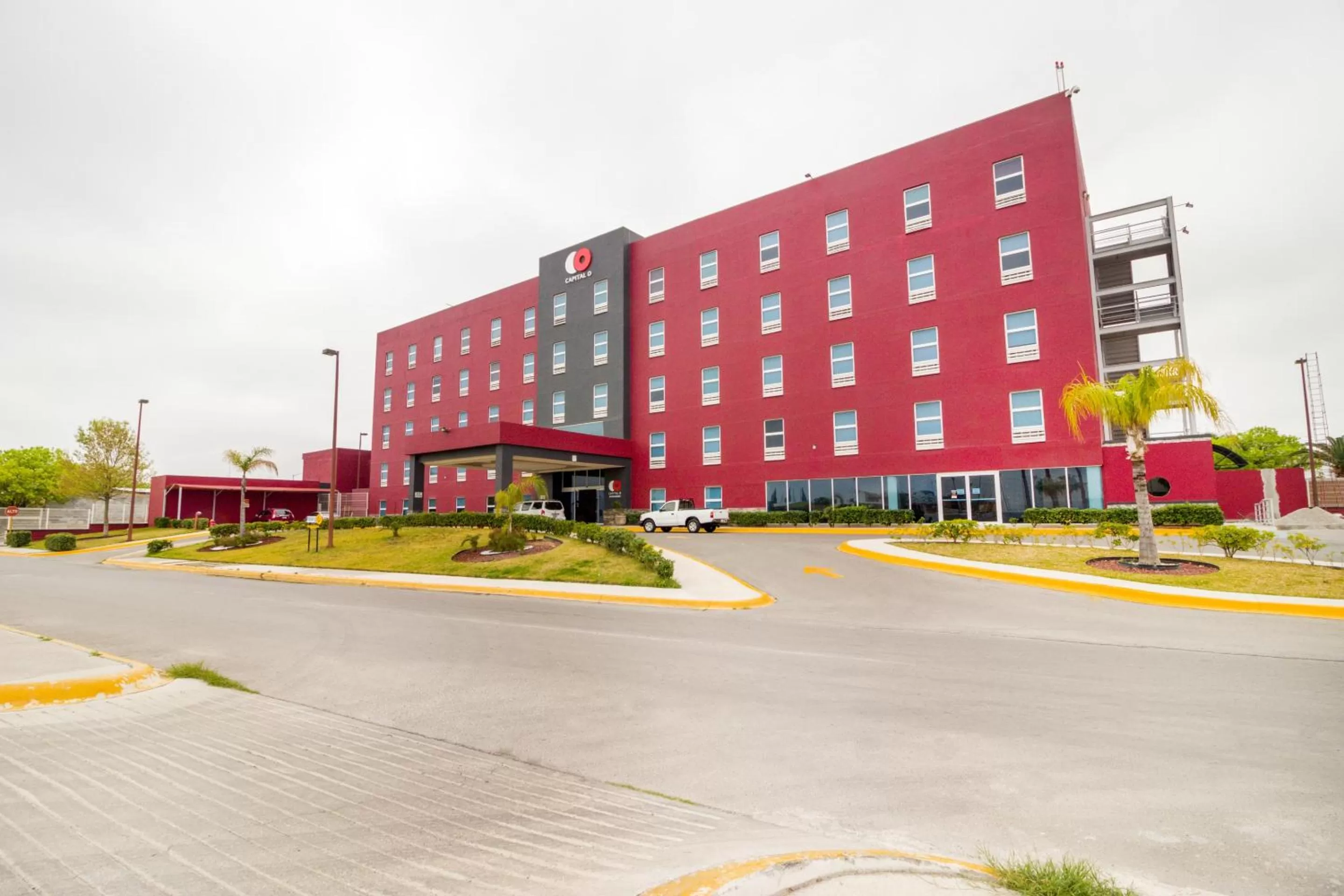 Facade/entrance, Property Building in Capital O Hotel Herederos, Piedras Negras