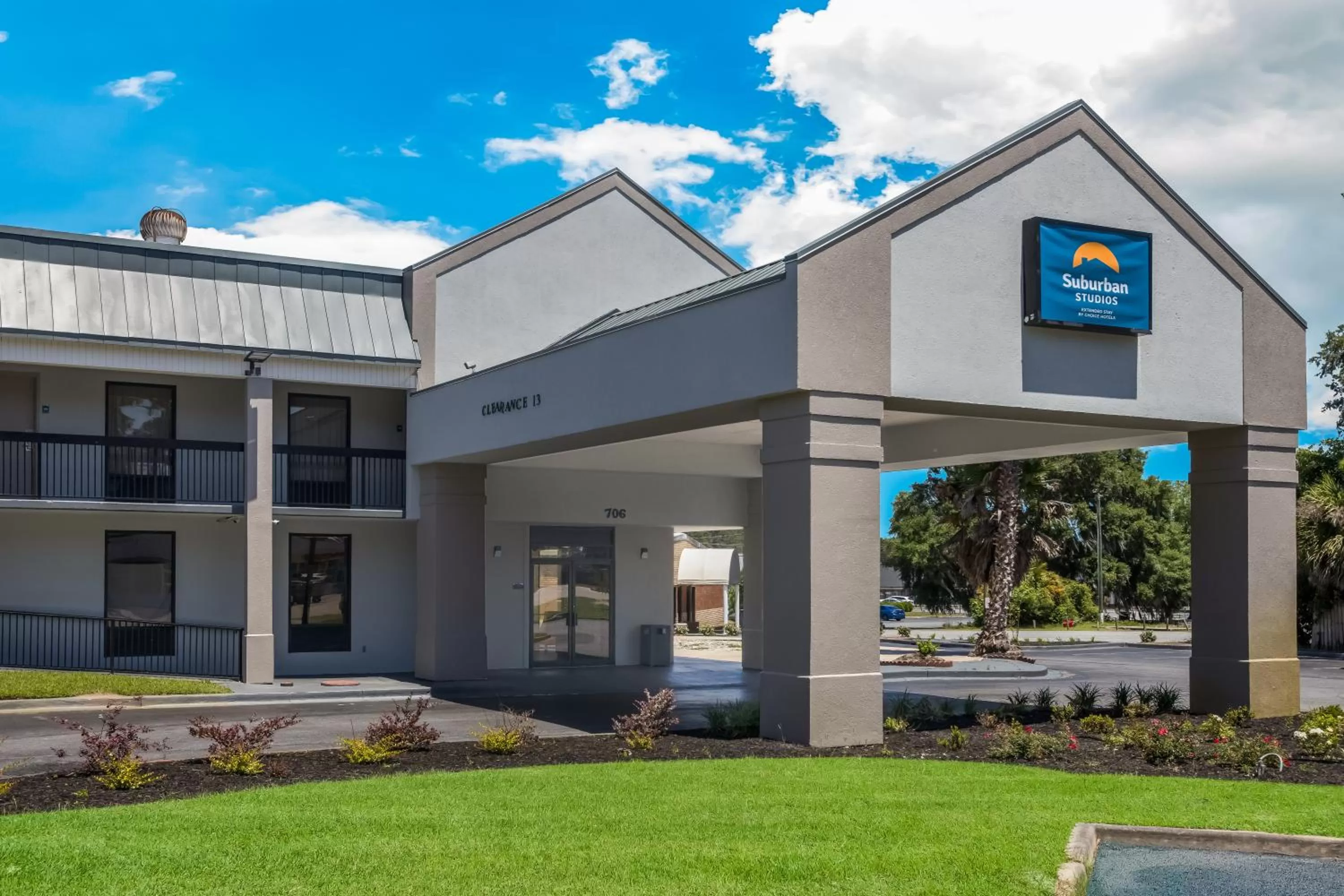 Property building in Suburban Studios Hinesville - Fort Stewart Area