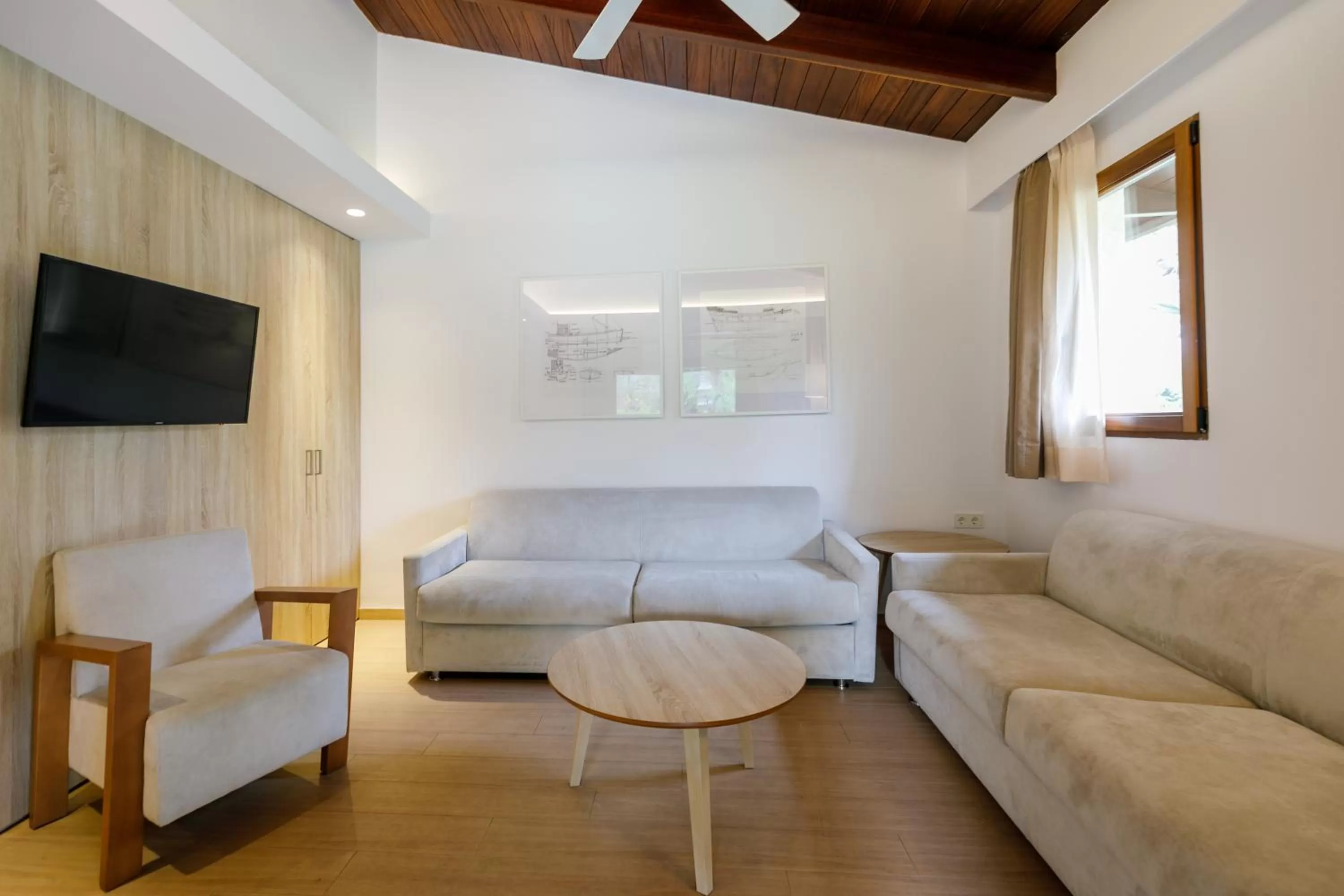 Living room in PortBlue Club Pollentia Resort & Spa