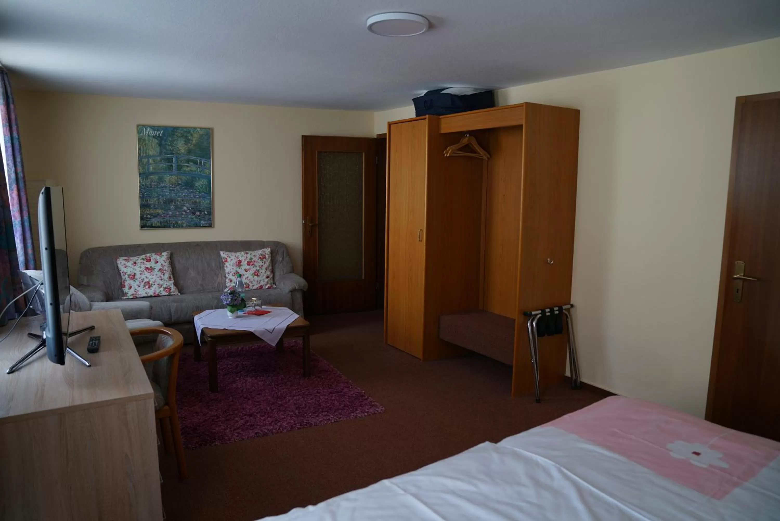 Bed in Hotel zum Grafen Hallermunt