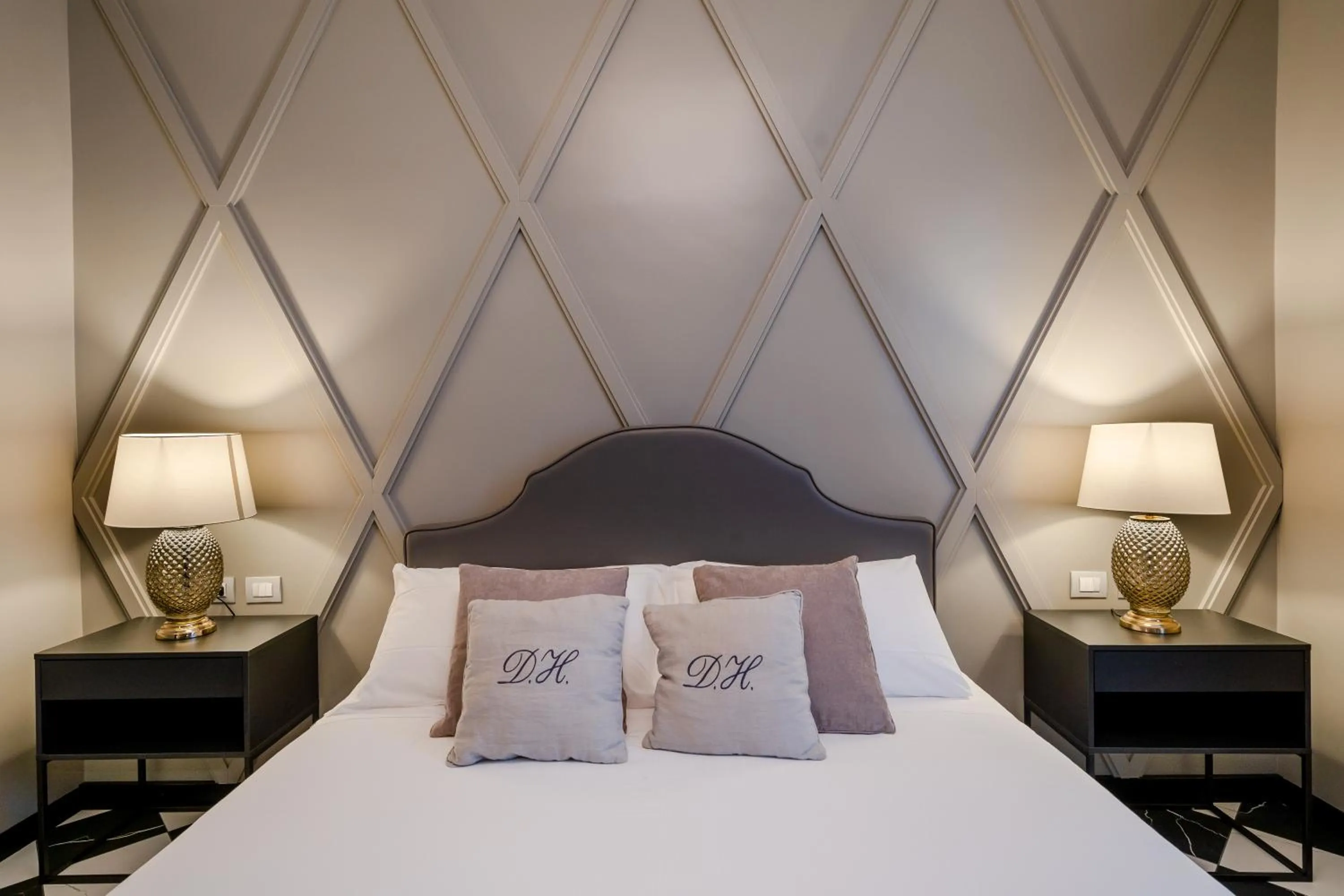 Bedroom, Bed in Deseo Home