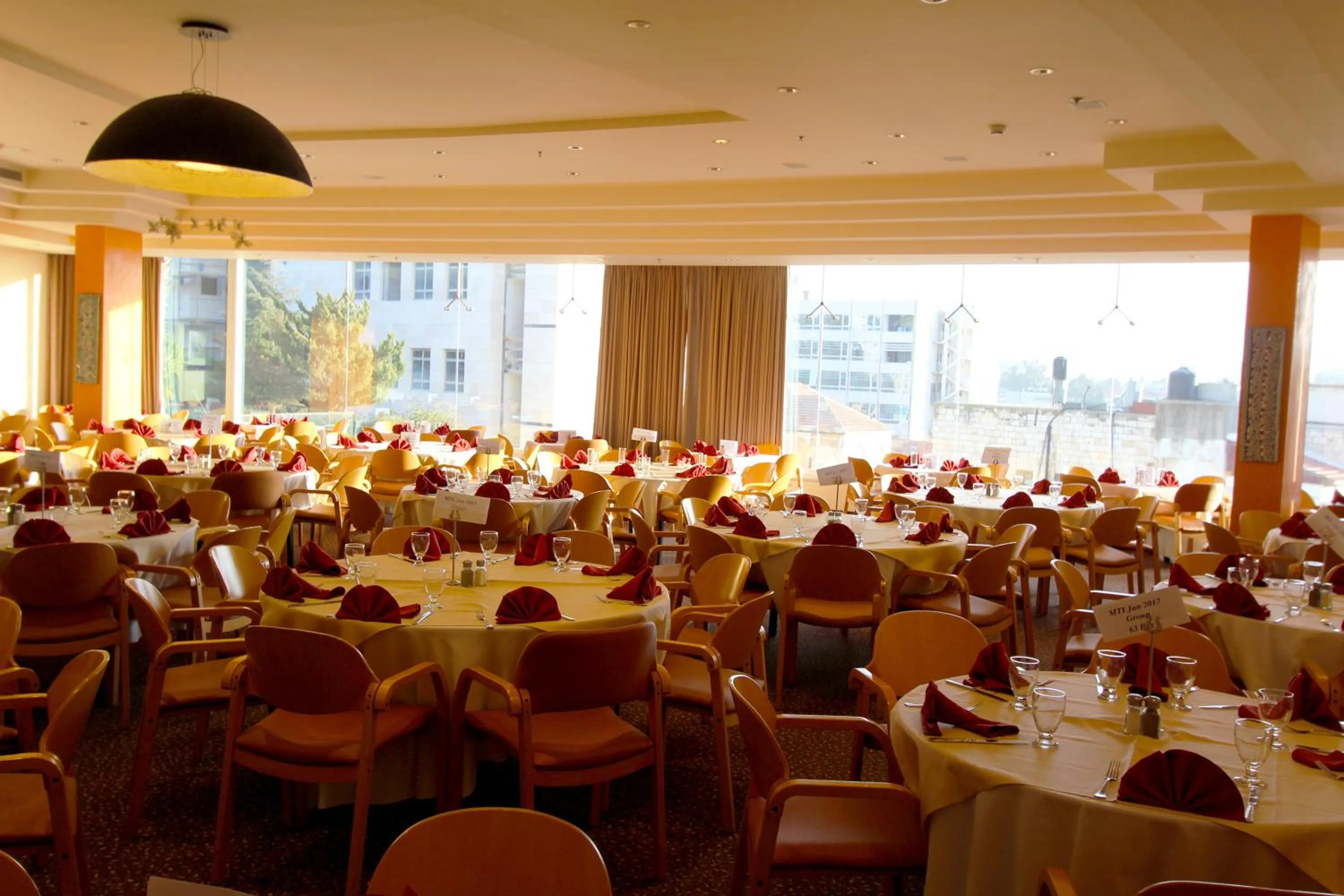 Restaurant/places to eat in Ambassador Hotel