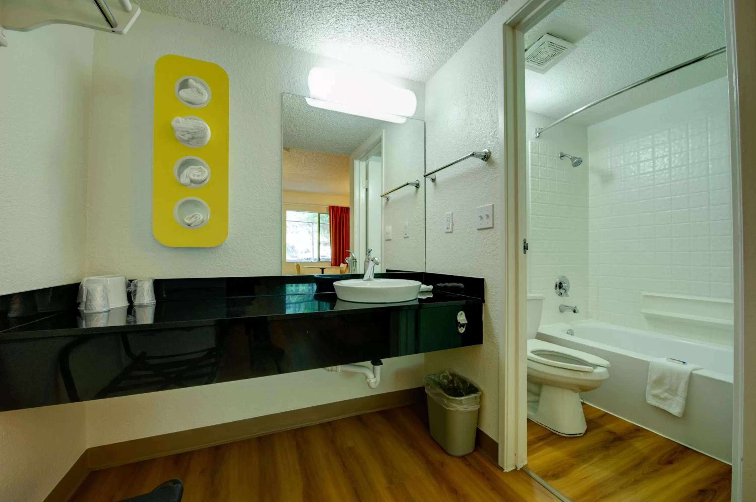 Bathroom in Motel 6-Seattle, WA - Airport