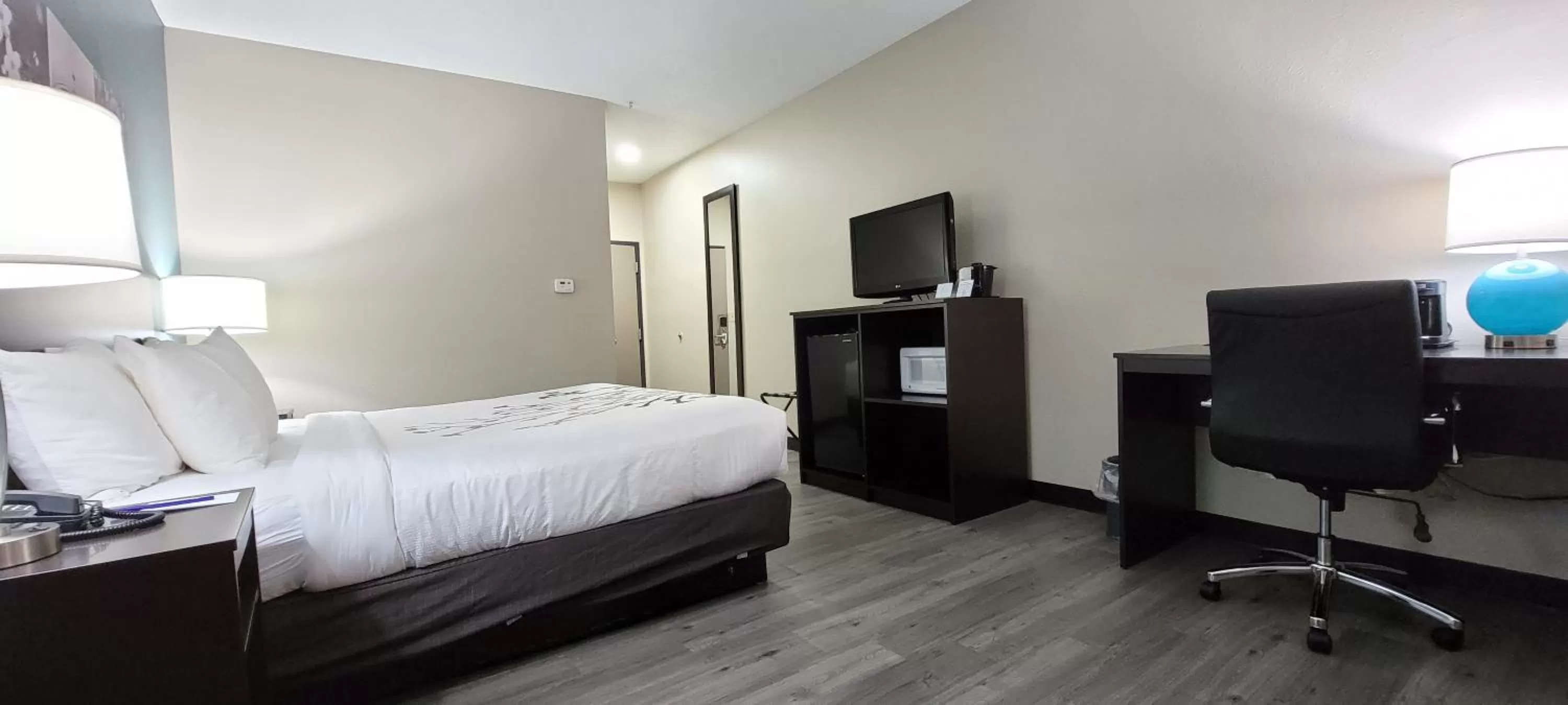 Bedroom in Sleep Inn & Suites