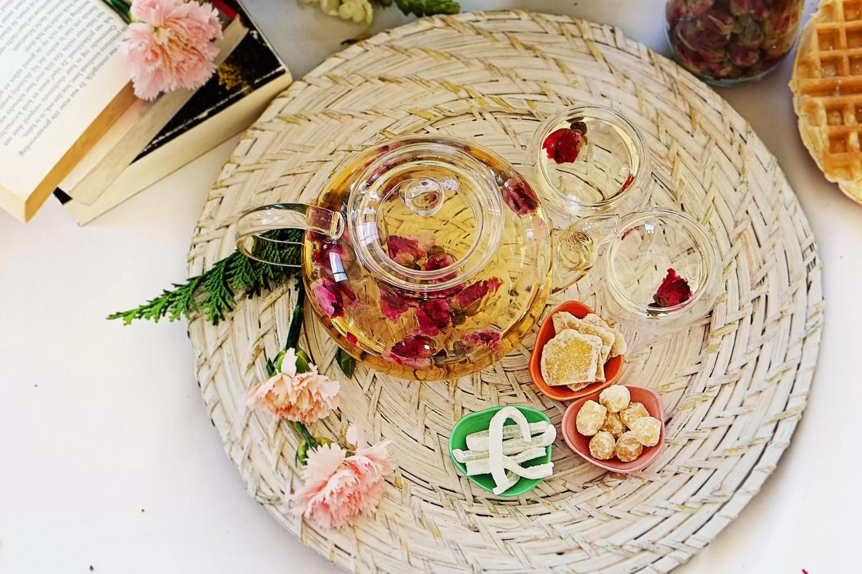 Food and drinks in Sanouva Saigon Hotel