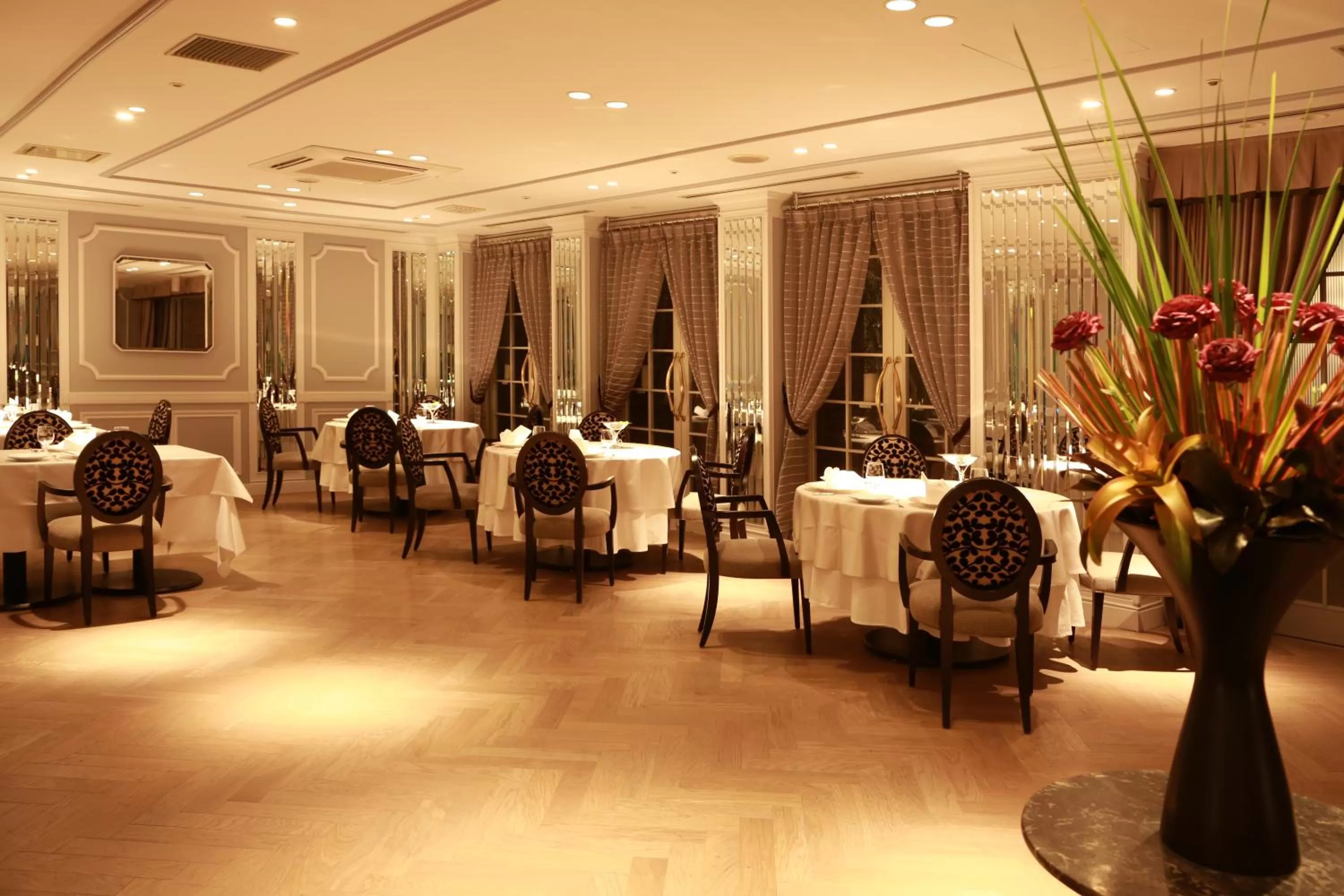 Restaurant/places to eat in Kobe Kitano Hotel