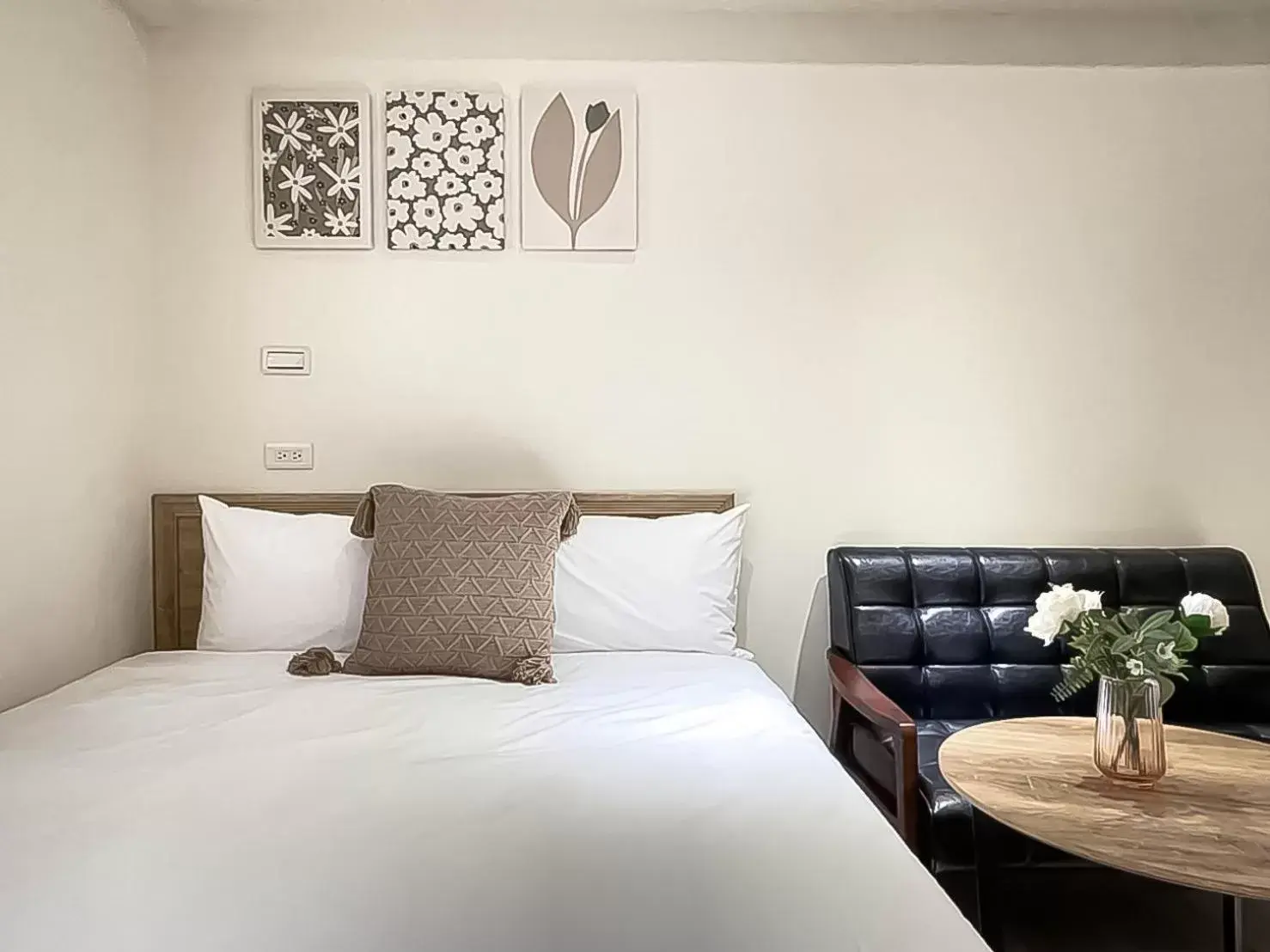 Double Room with Balcony in 旅行家 Affetto Hostel Double Room with Balcony in 旅行家 Affetto Hostel