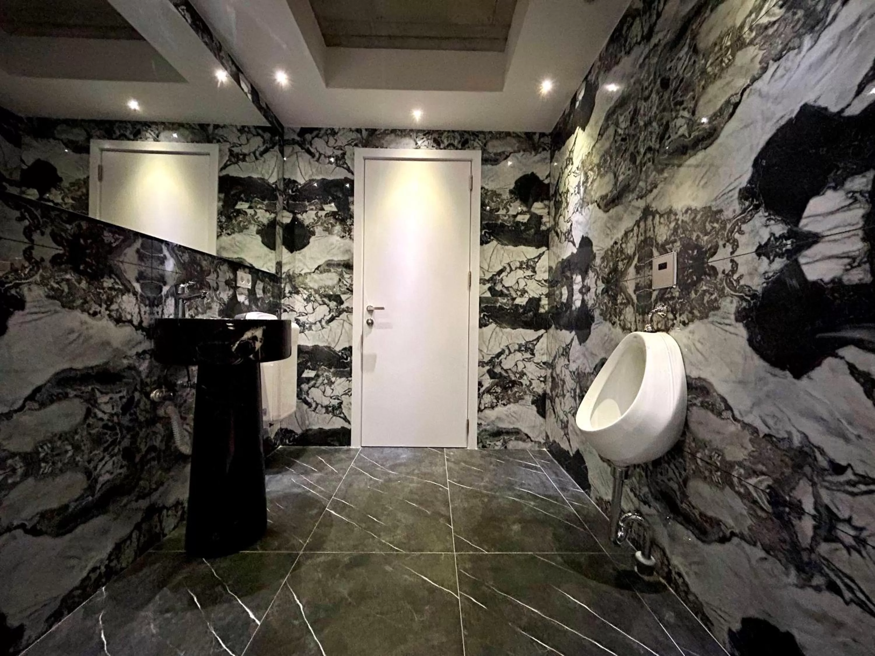 Bathroom in Mit Hotel Tbilisi