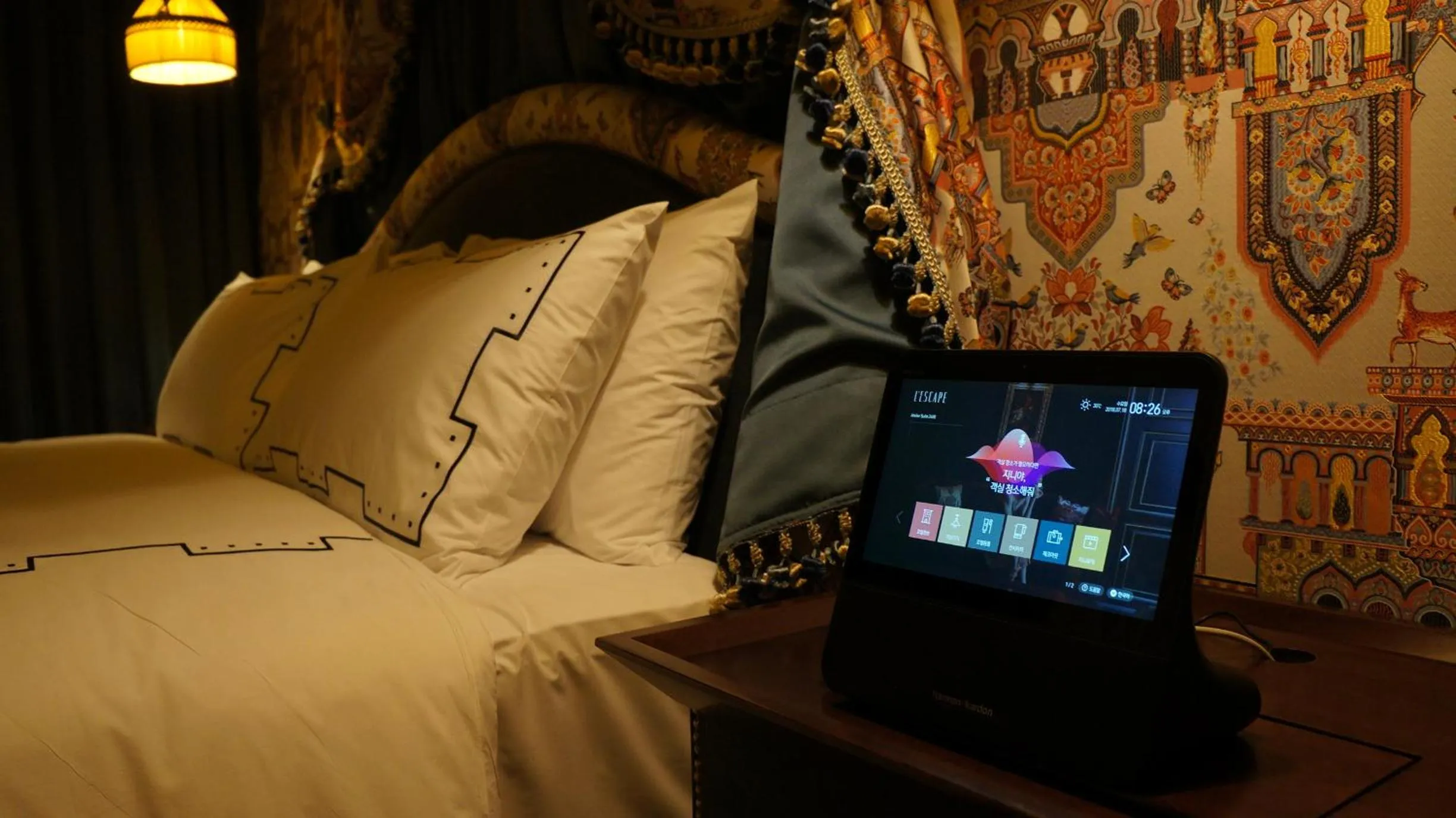 Area and facilities, Bed in L'Escape Hotel