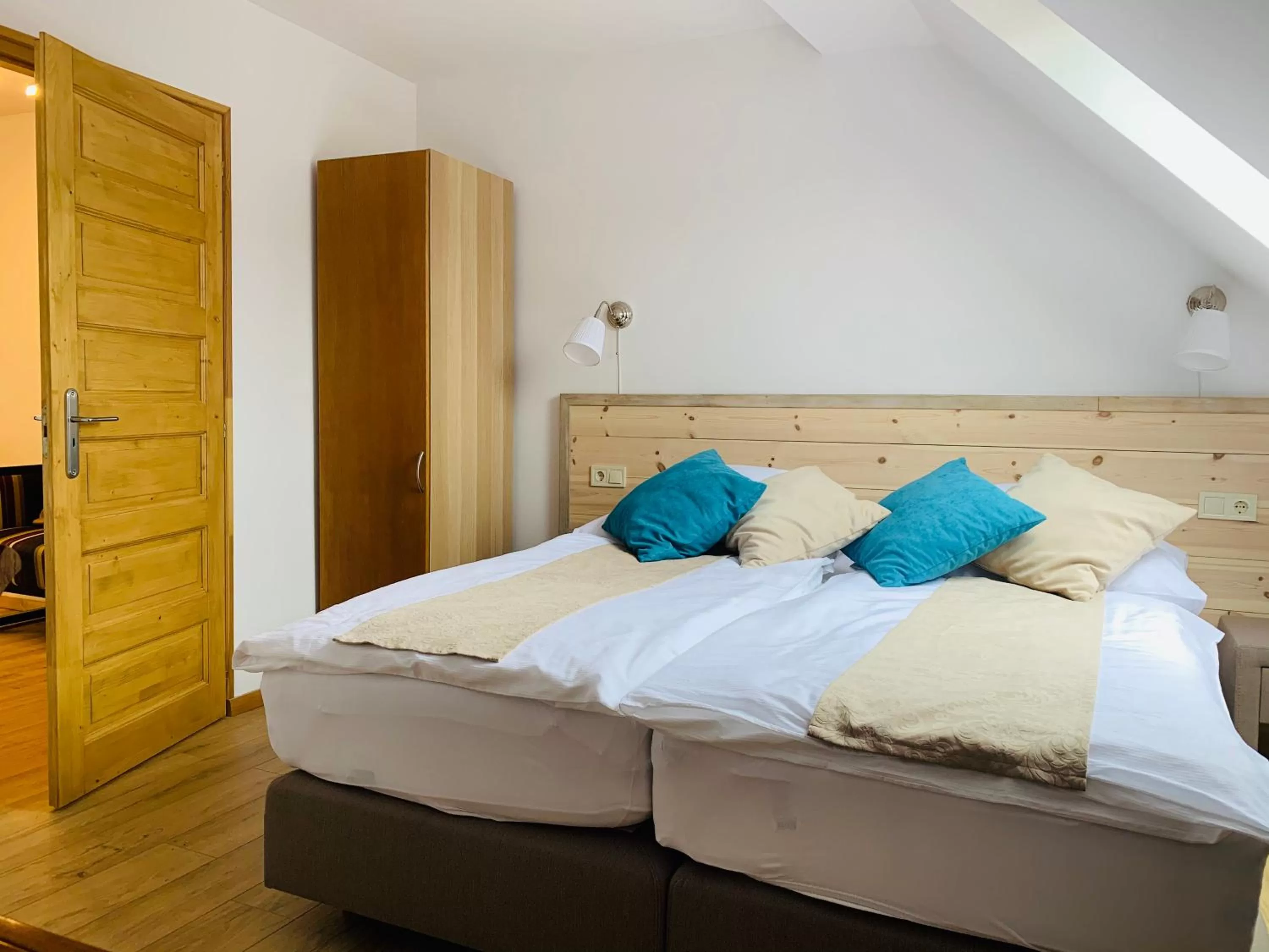 Bedroom, Bed in Egria Apartments